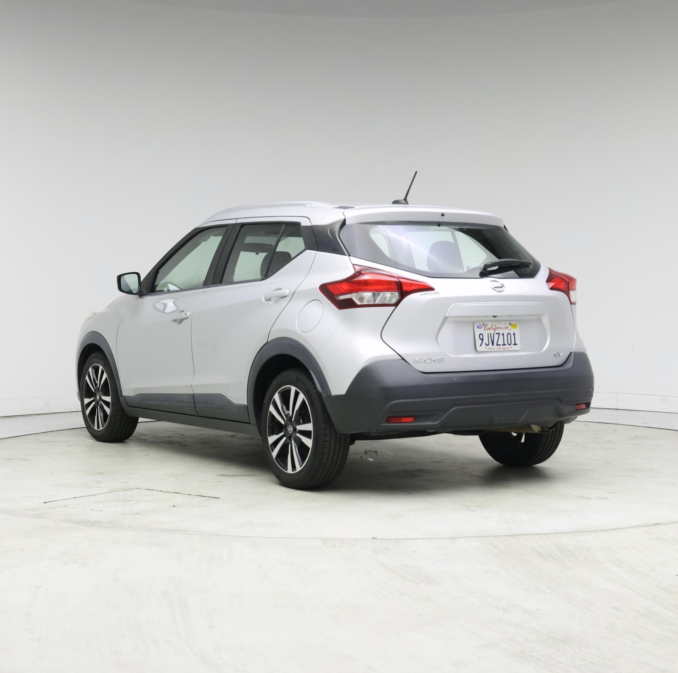Thumbnail: 2019 Nissan Kicks - 2