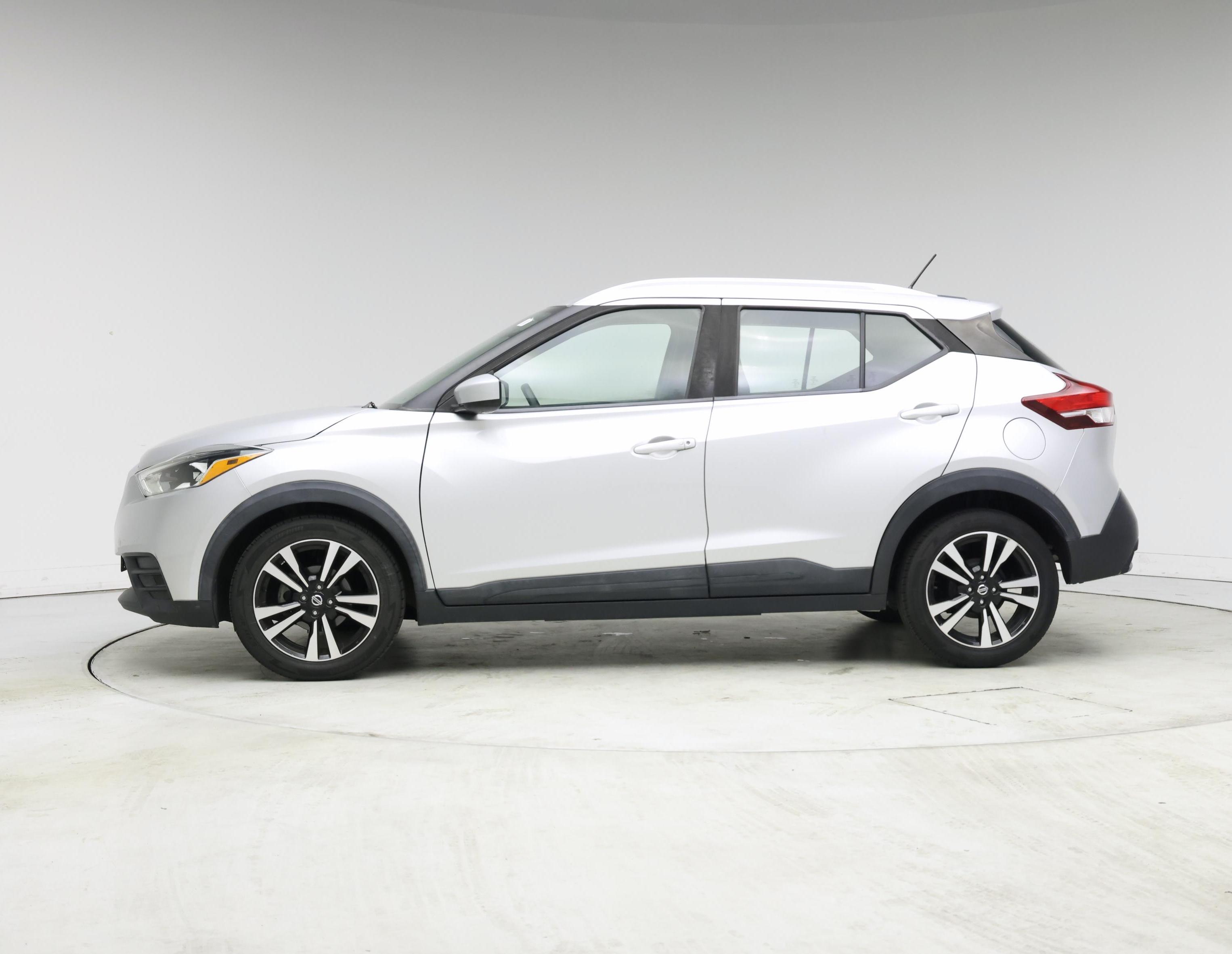 Thumbnail: 2019 Nissan Kicks - 3