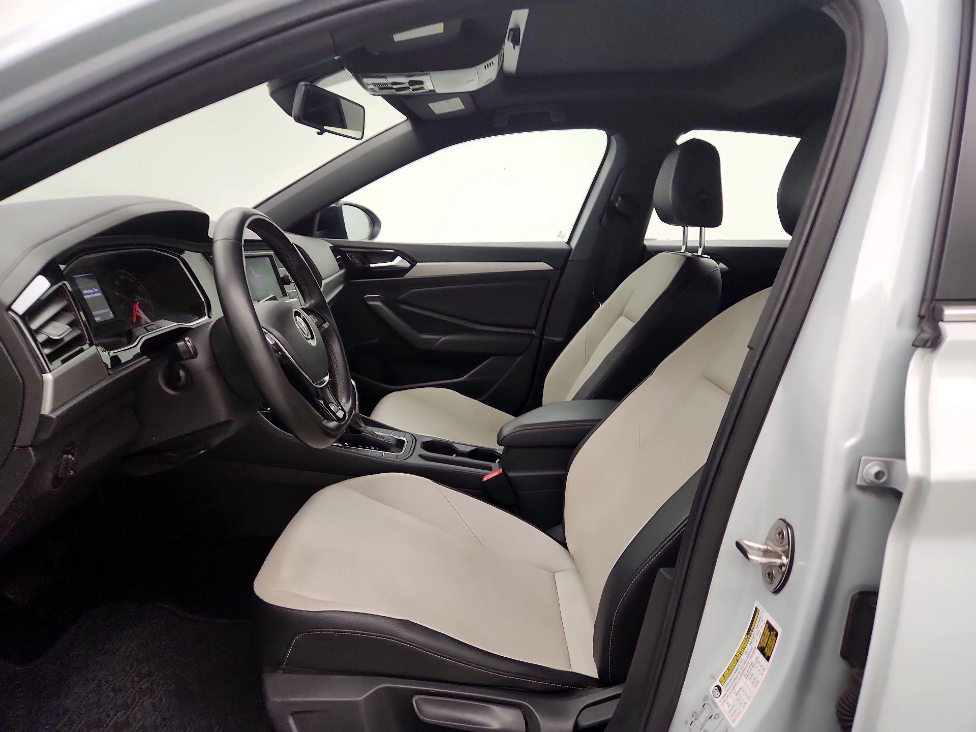 Thumbnail: 2019 Volkswagen Jetta - 11