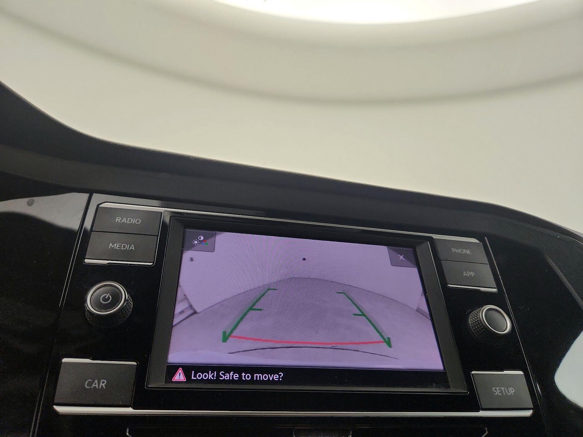 Thumbnail: 2019 Volkswagen Jetta - 14