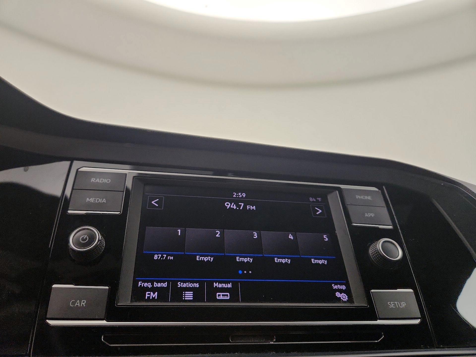 Thumbnail: 2019 Volkswagen Jetta - 15