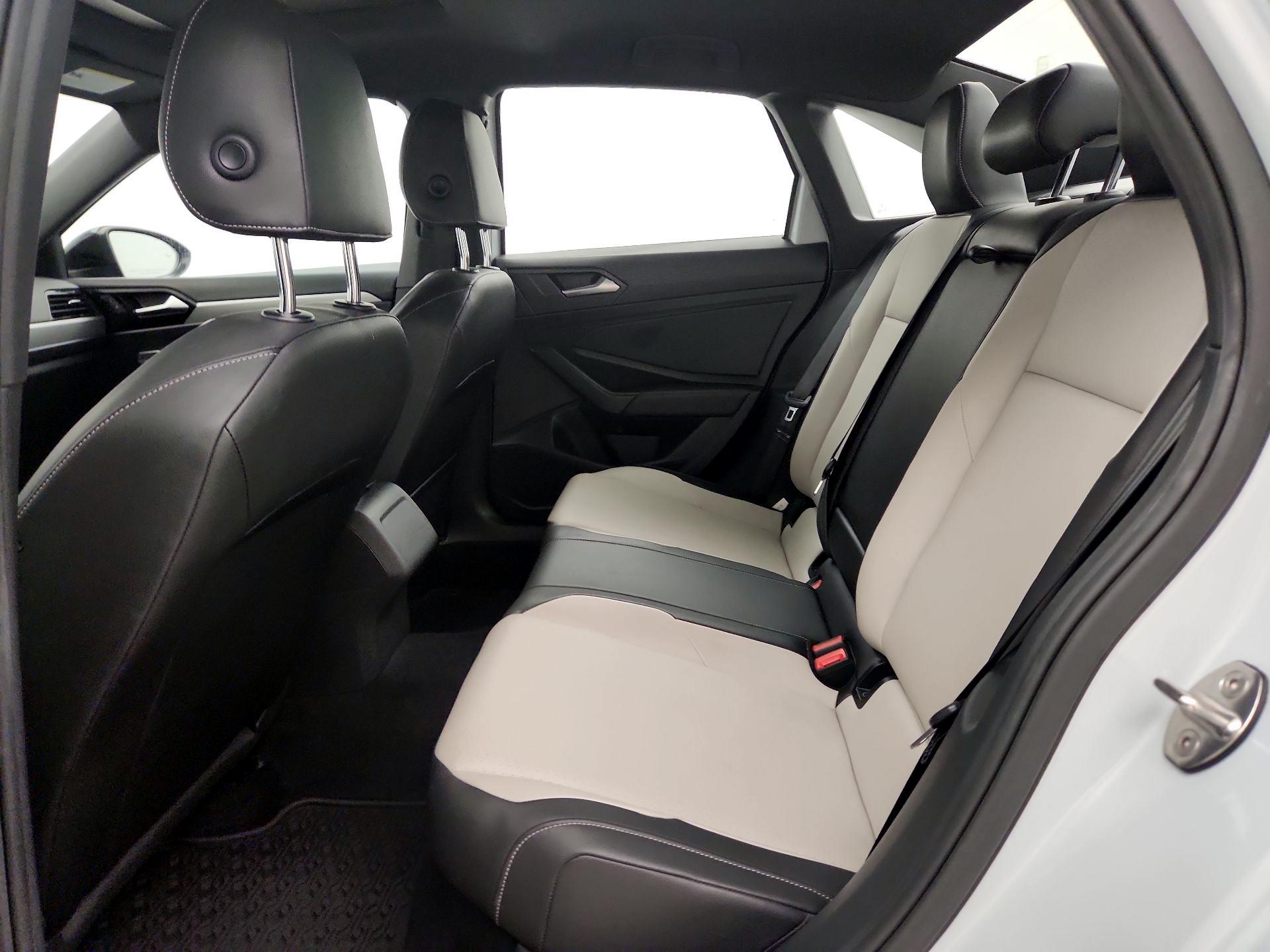 Thumbnail: 2019 Volkswagen Jetta - 20