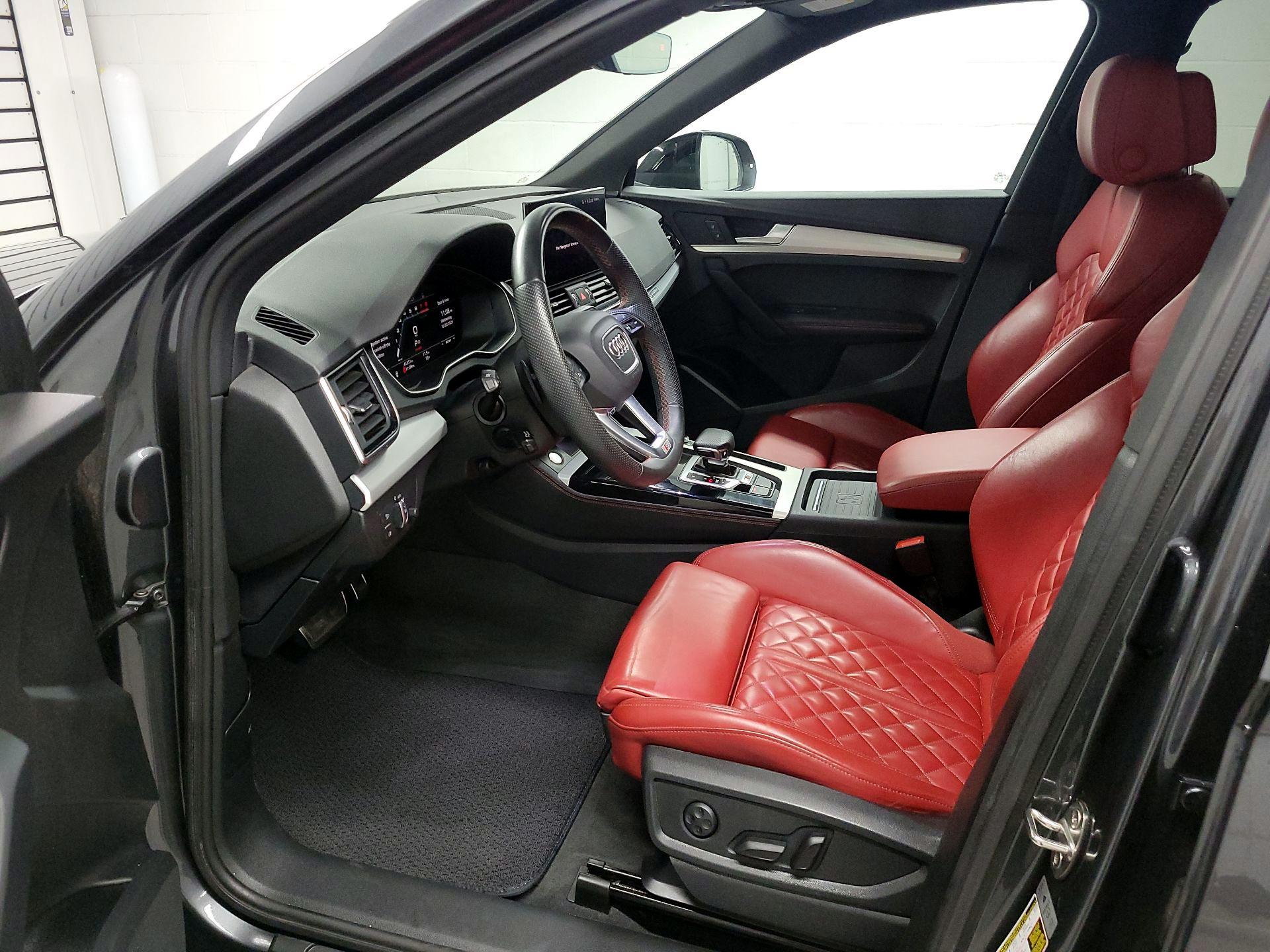 Thumbnail: 2021 Audi SQ5 - 11