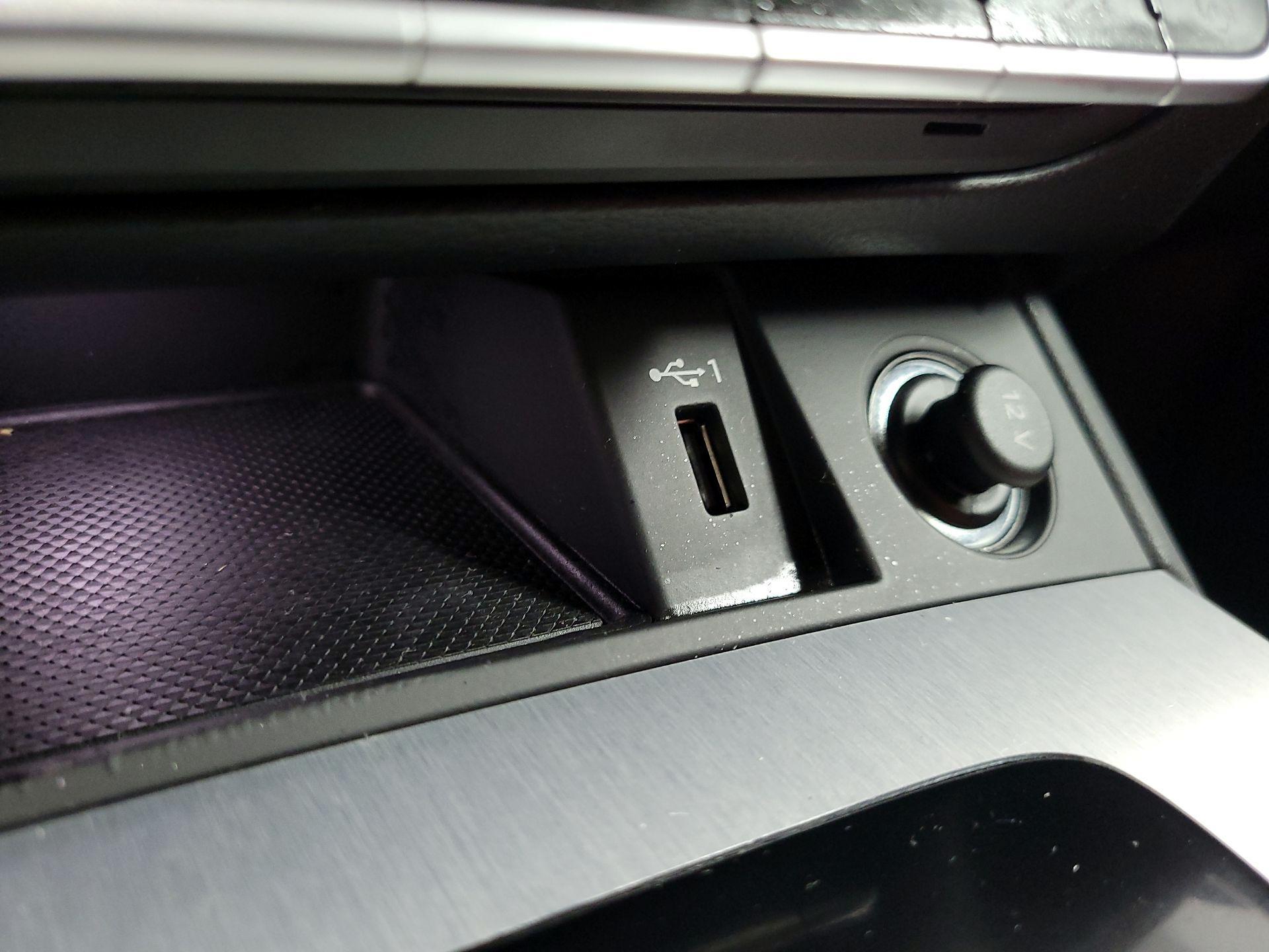 Thumbnail: 2021 Audi SQ5 - 18