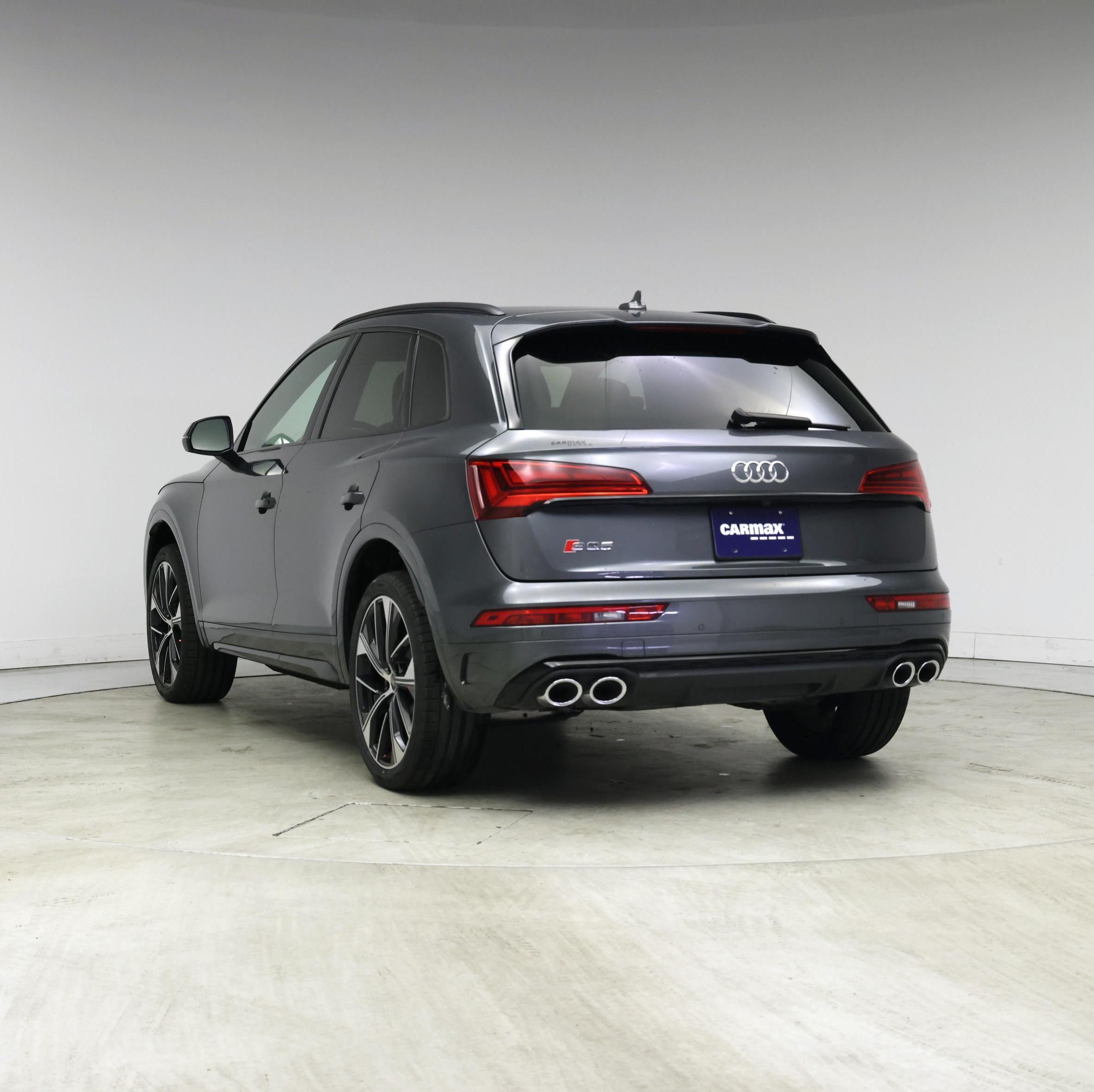 Thumbnail: 2021 Audi SQ5 - 2