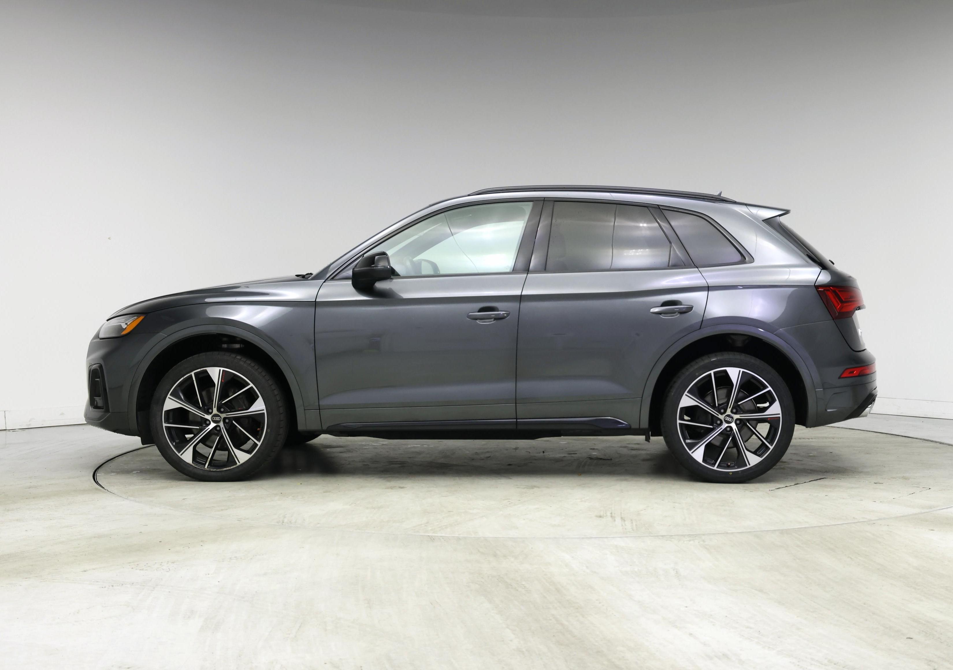 Thumbnail: 2021 Audi SQ5 - 3