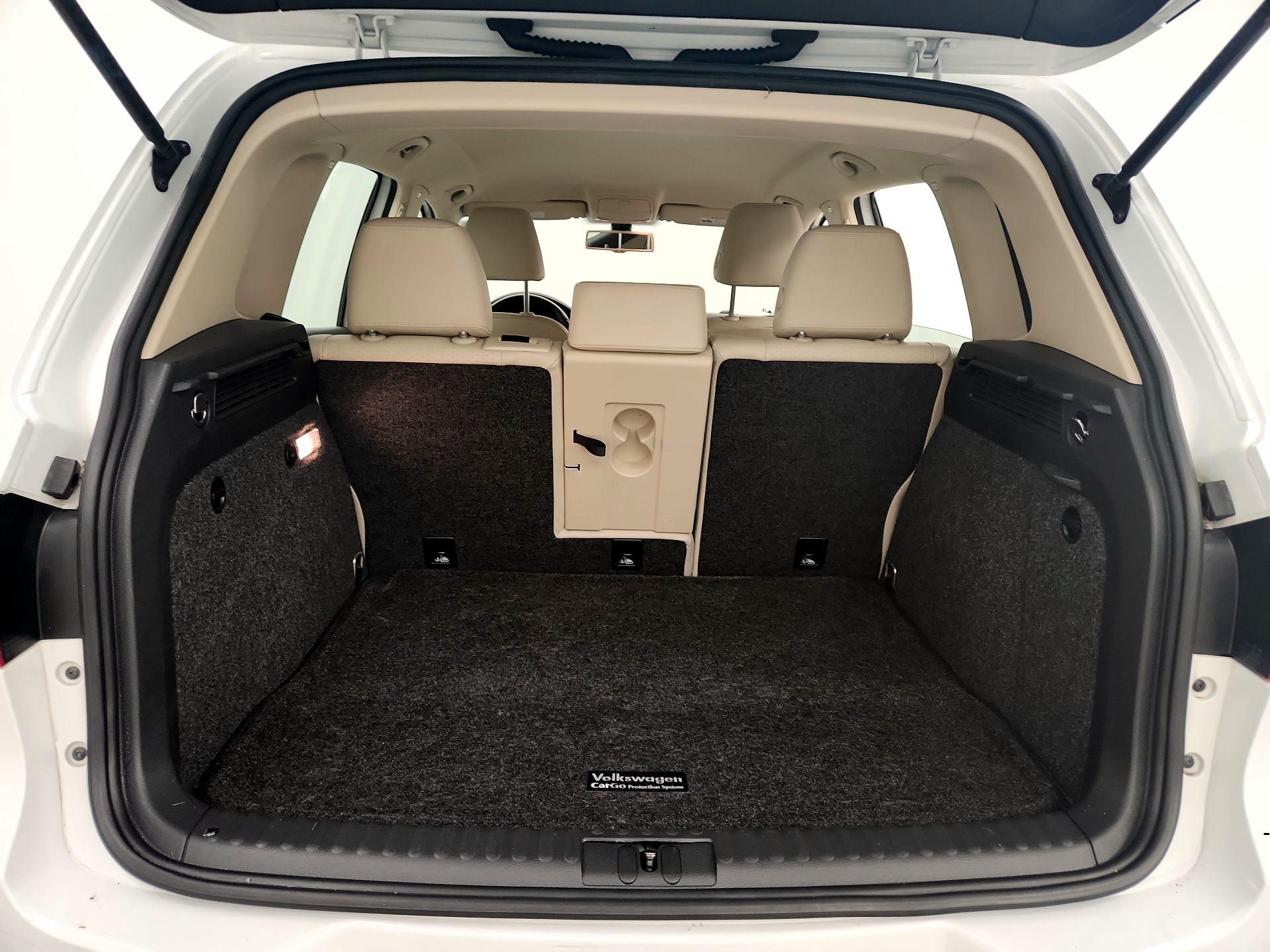 Thumbnail: 2016 Volkswagen Tiguan - 20