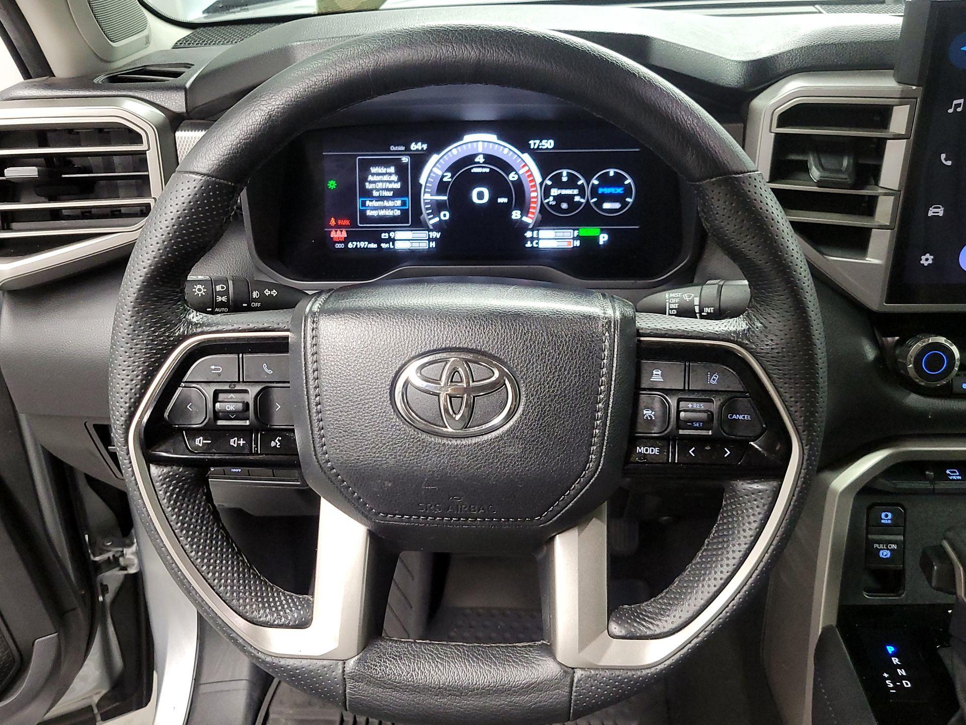 Thumbnail: 2024 Toyota Tundra - 10