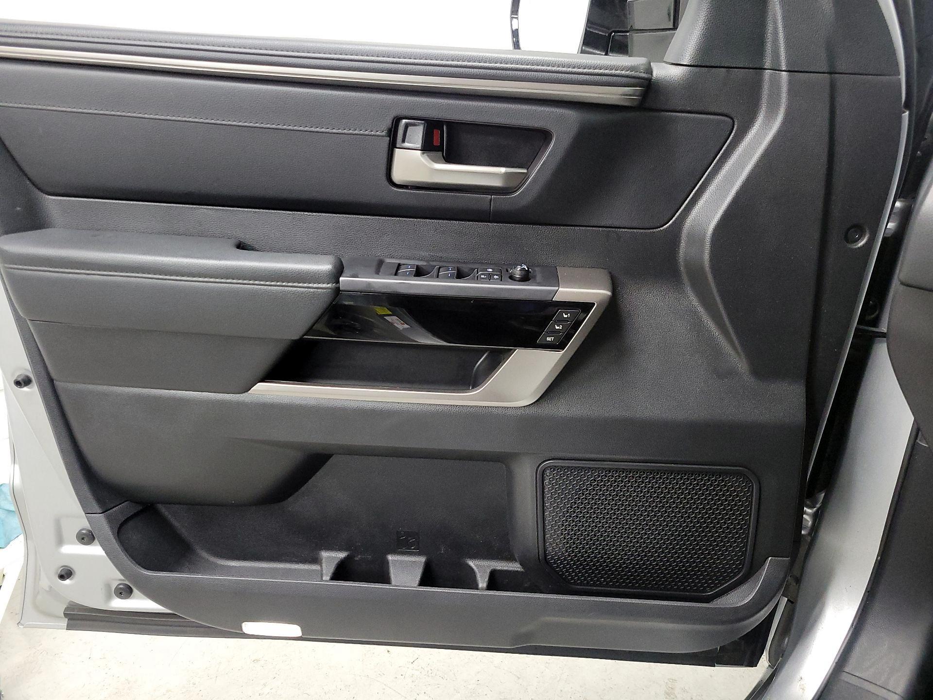 Thumbnail: 2024 Toyota Tundra - 12