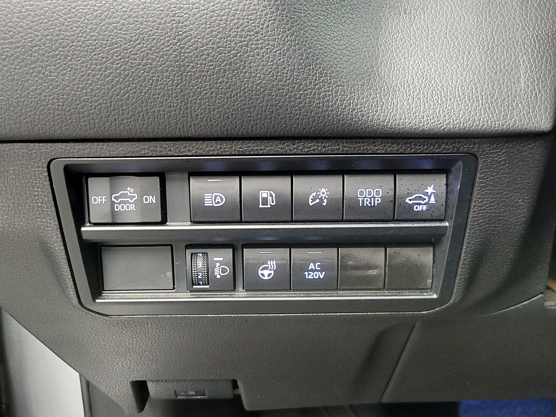 Thumbnail: 2024 Toyota Tundra - 13