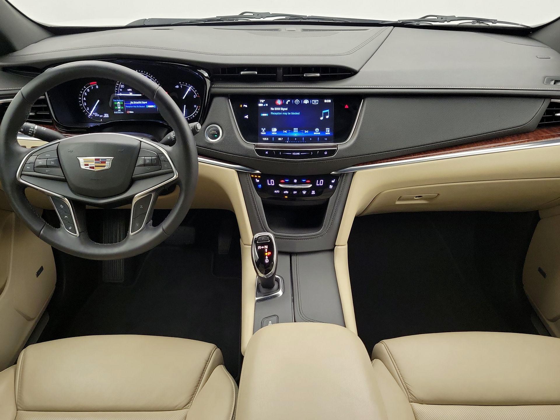 Thumbnail: 2018 Cadillac XT5 - 9