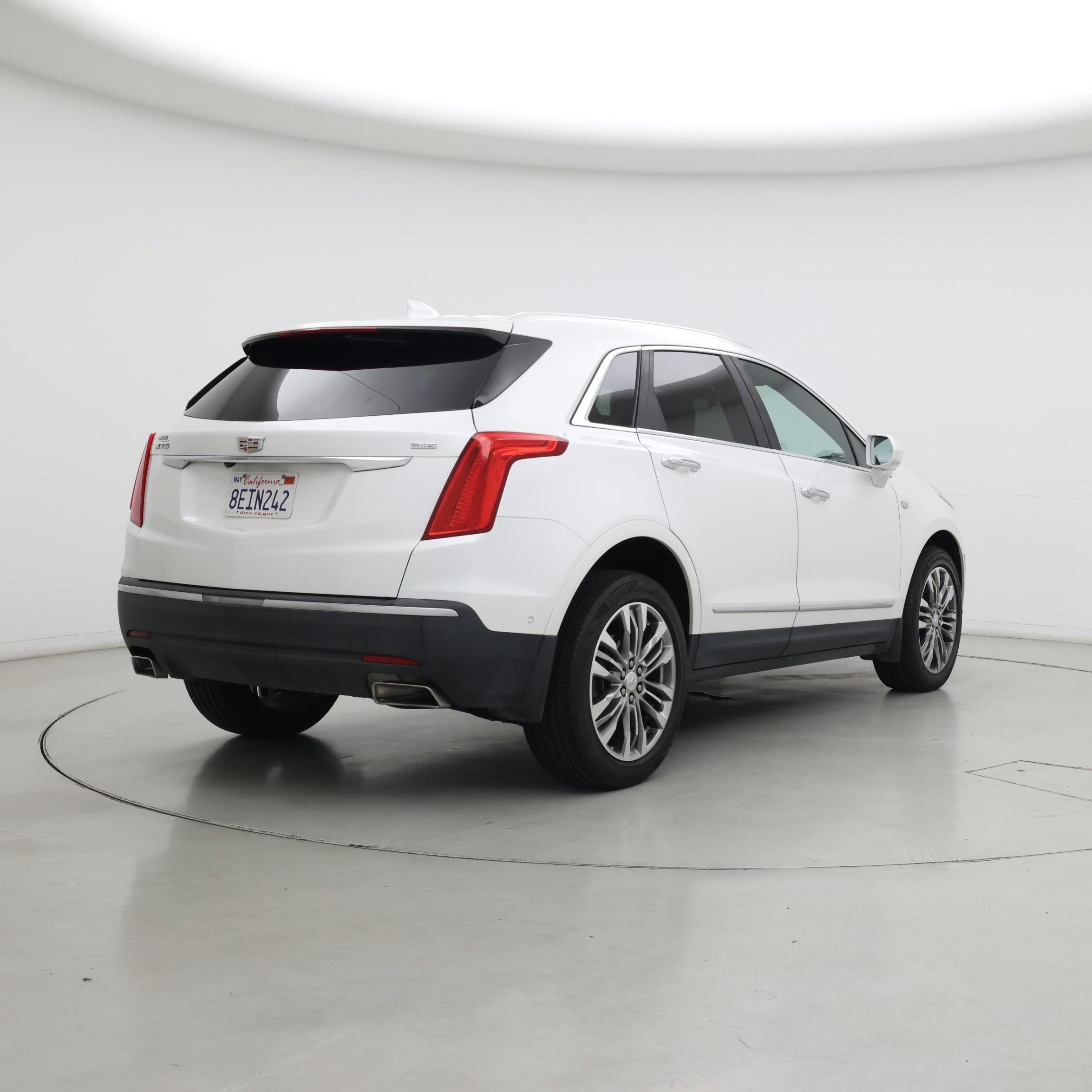 Thumbnail: 2018 Cadillac XT5 - 8
