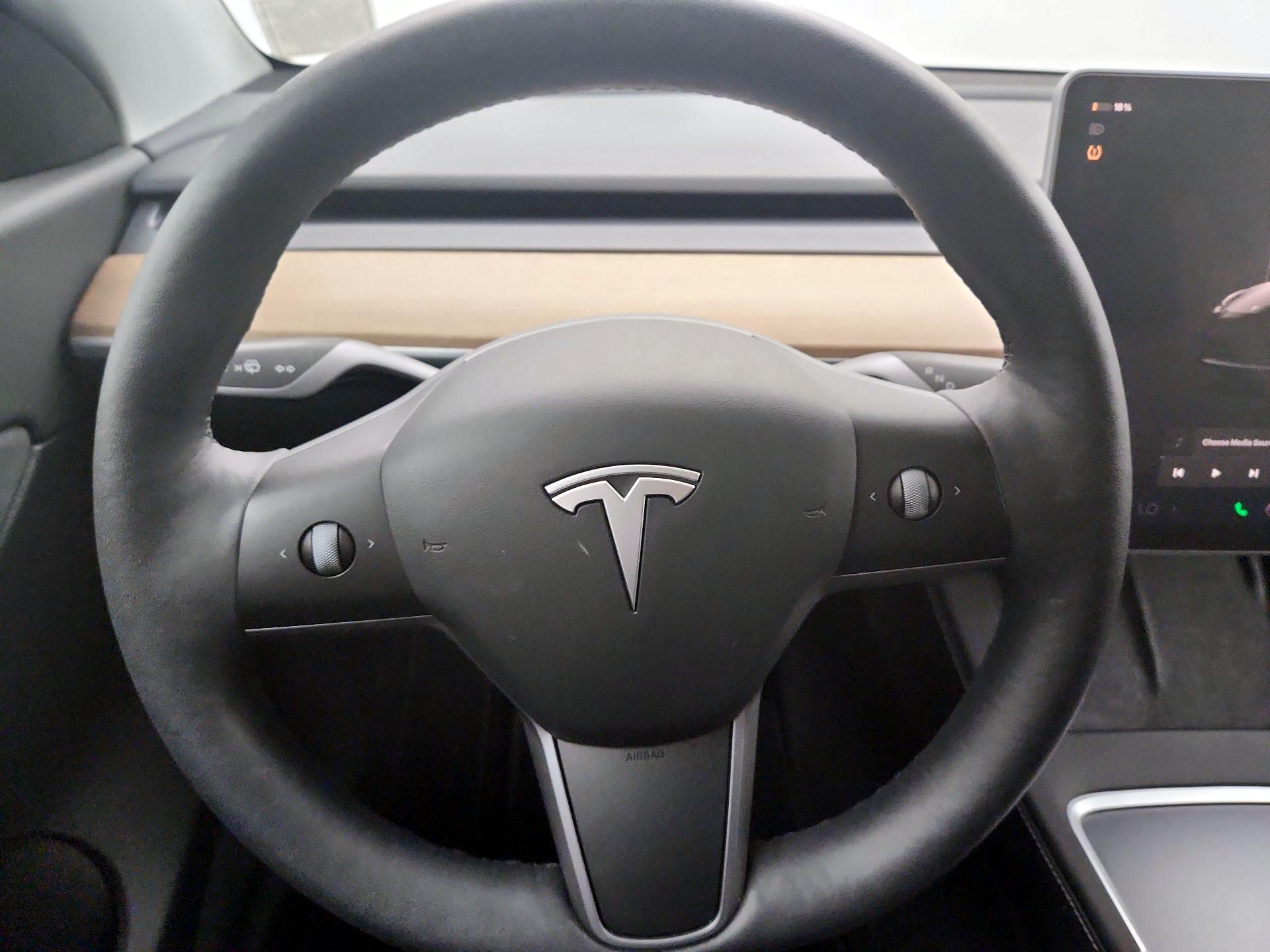 Thumbnail: 2022 Tesla Model Y - 10