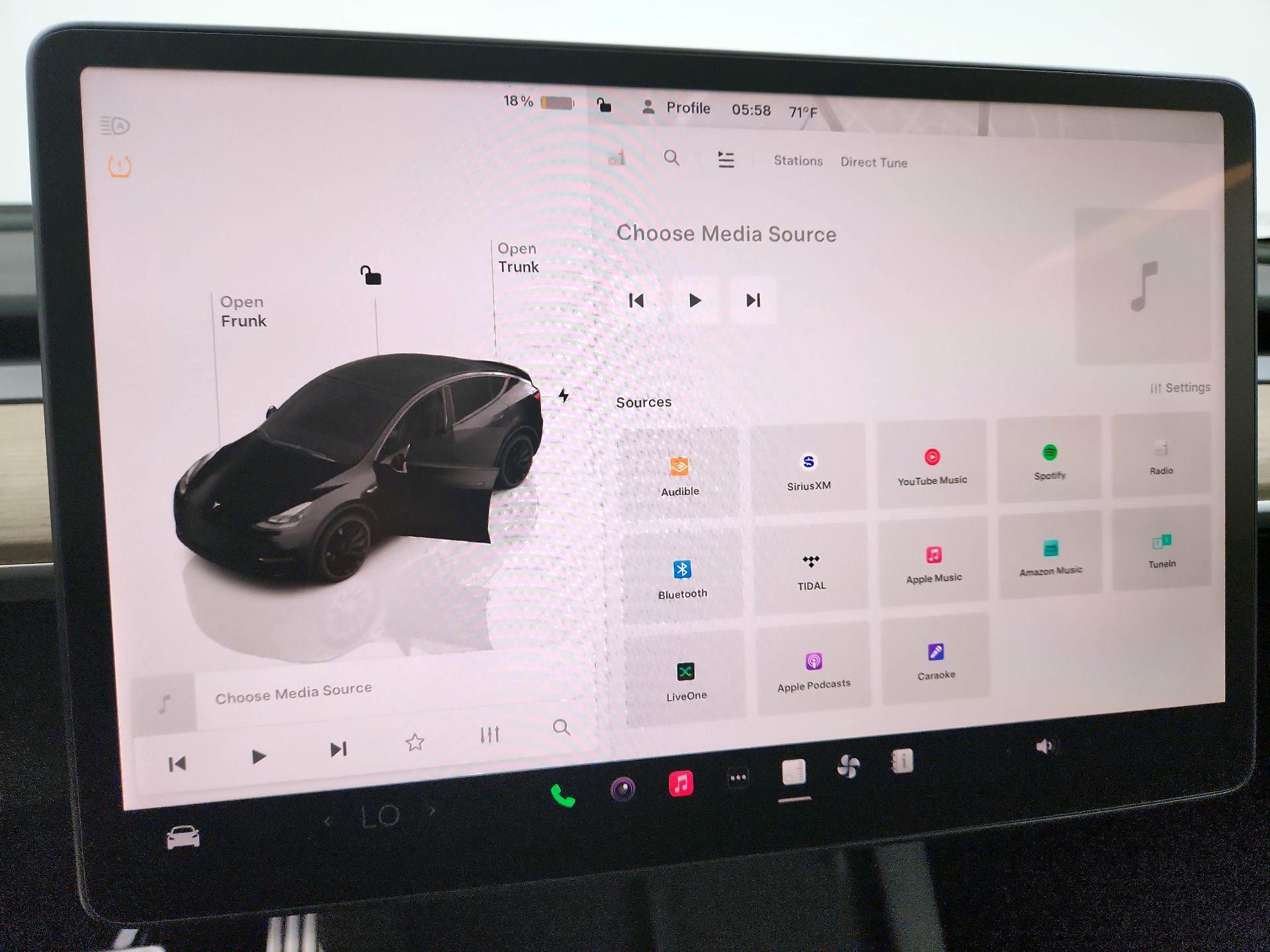 Thumbnail: 2022 Tesla Model Y - 15