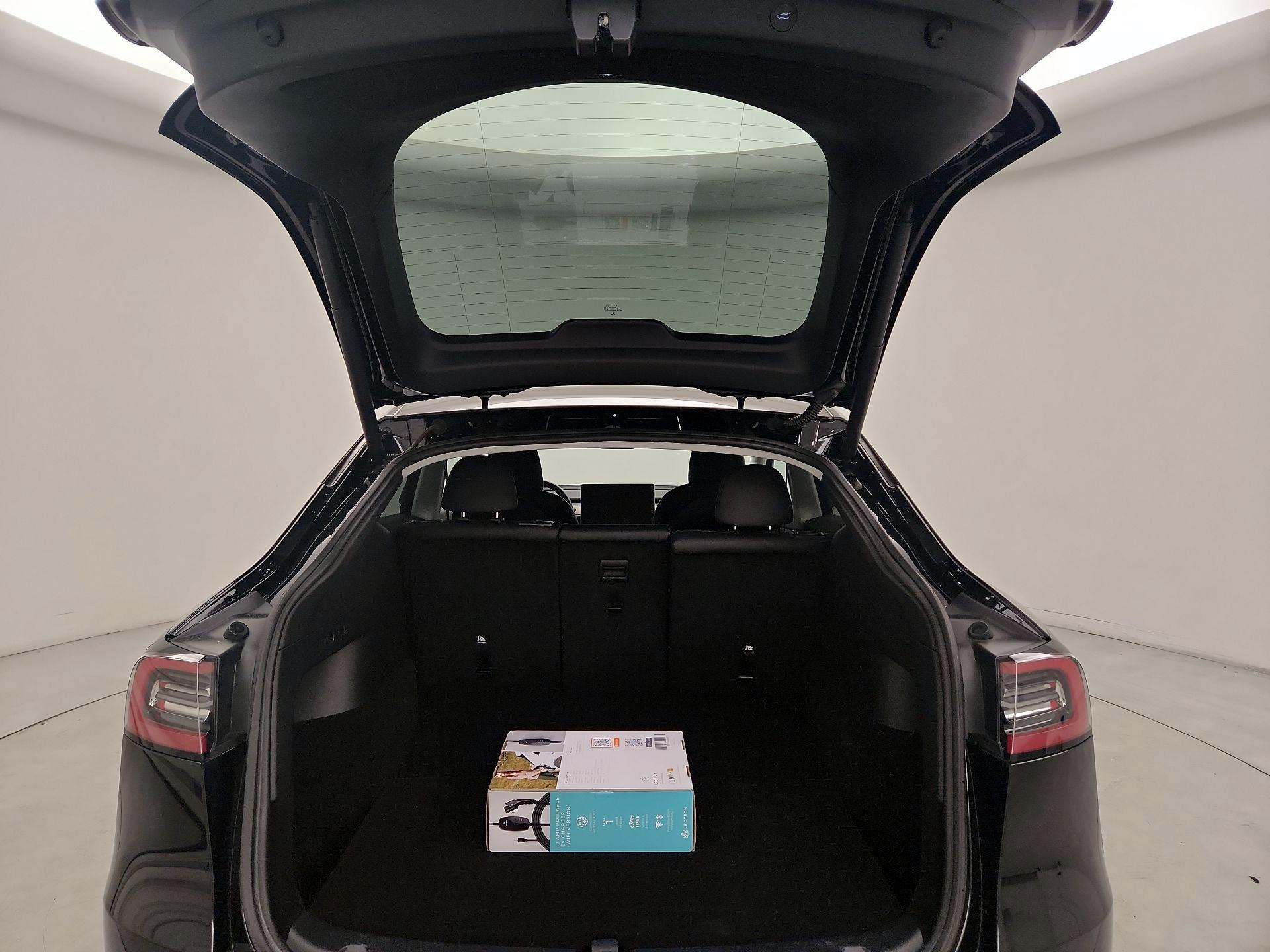 Thumbnail: 2022 Tesla Model Y - 19