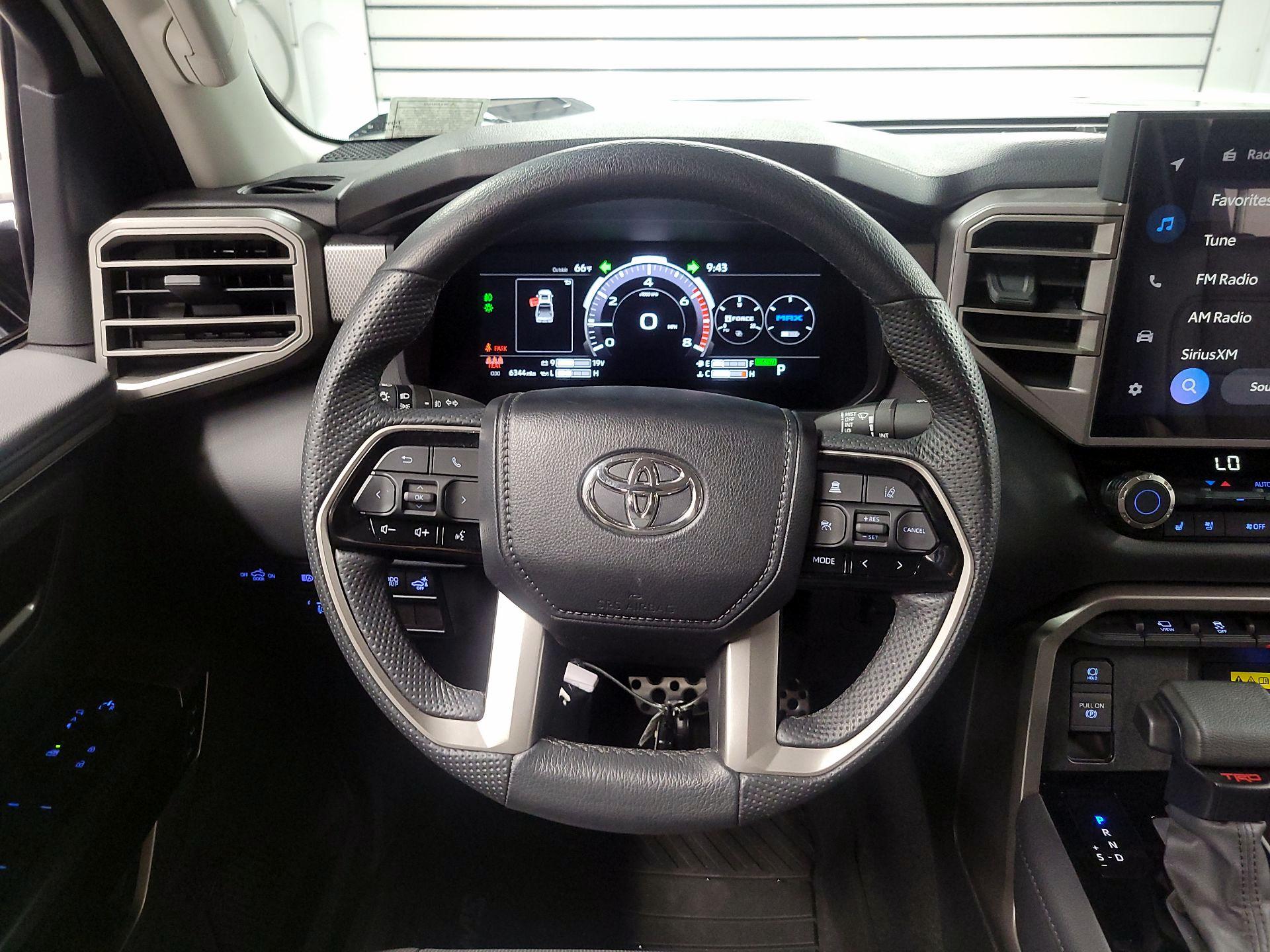 Thumbnail: 2024 Toyota Tundra - 10