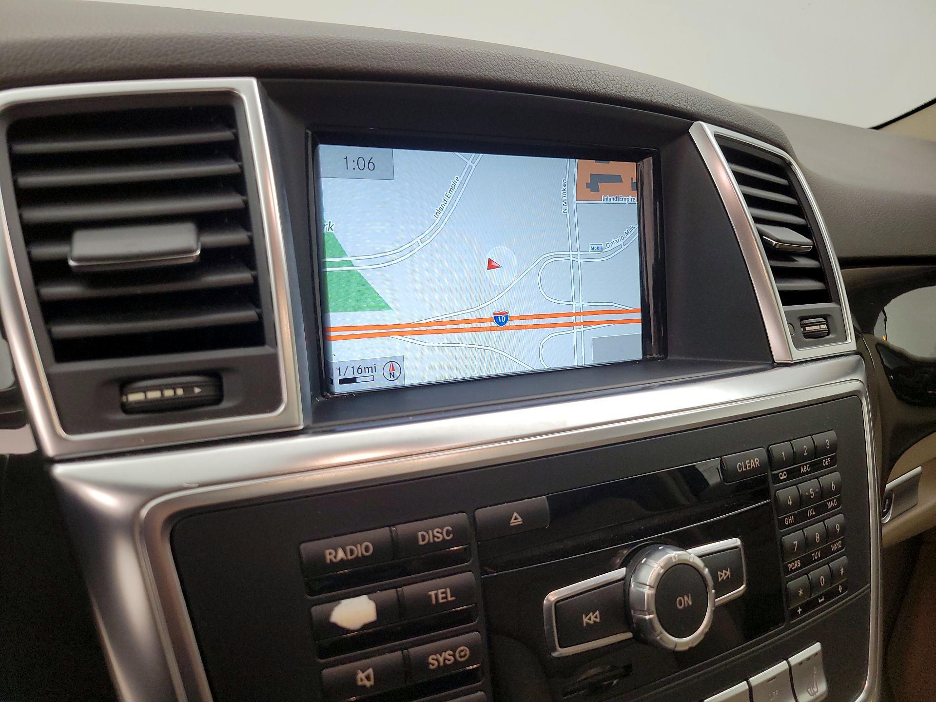 Thumbnail: 2015 Mercedes-Benz M-Class - 14