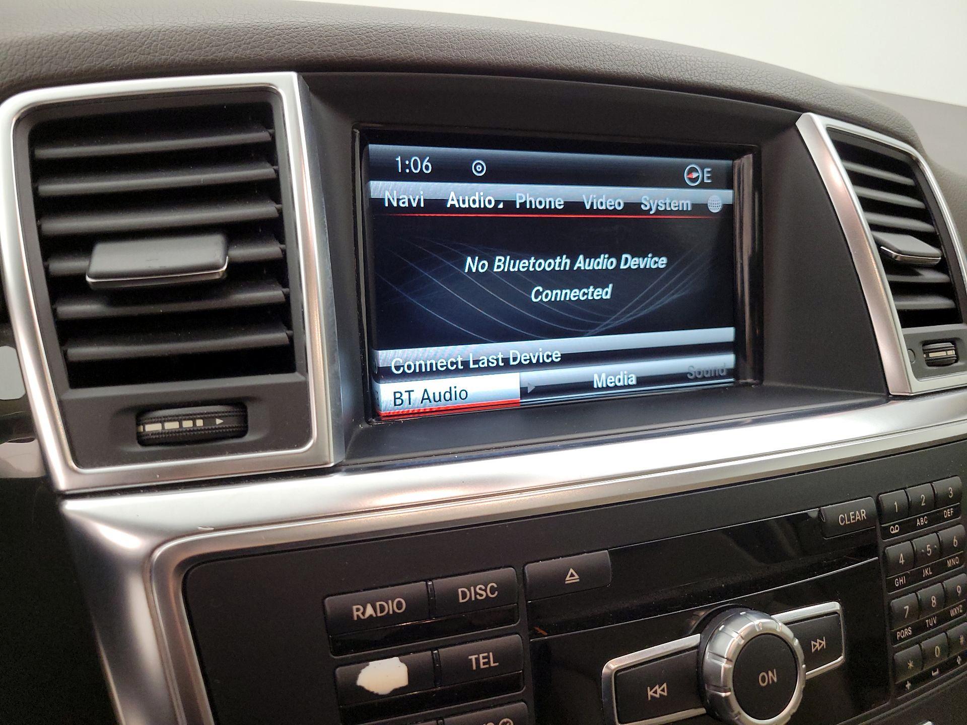 Thumbnail: 2015 Mercedes-Benz M-Class - 16