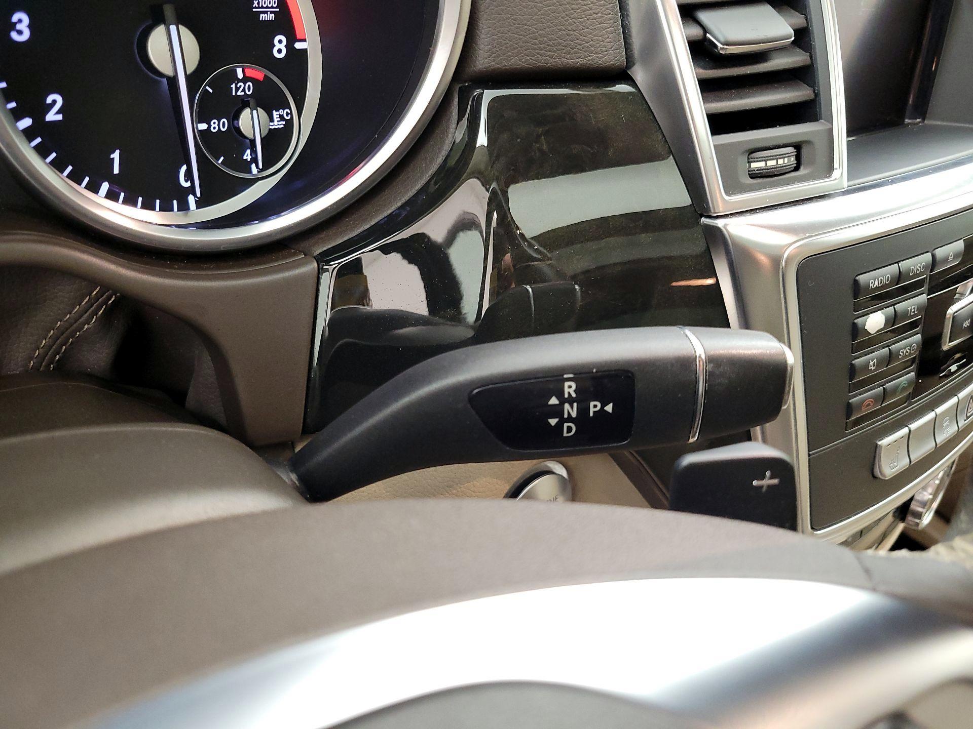 Thumbnail: 2015 Mercedes-Benz M-Class - 18