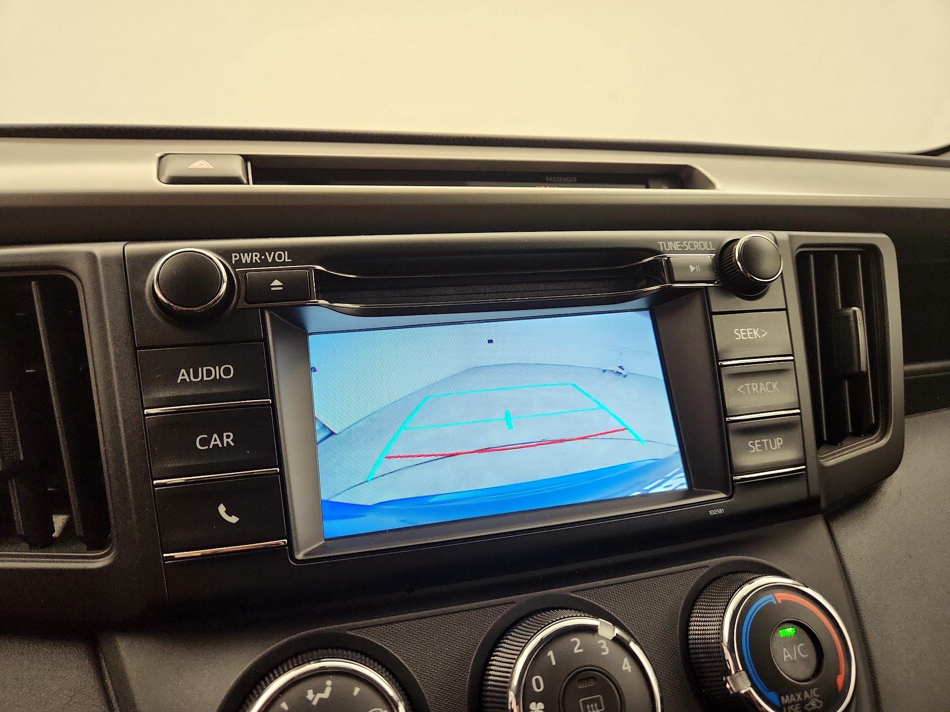 Thumbnail: 2016 Toyota RAV4 - 14