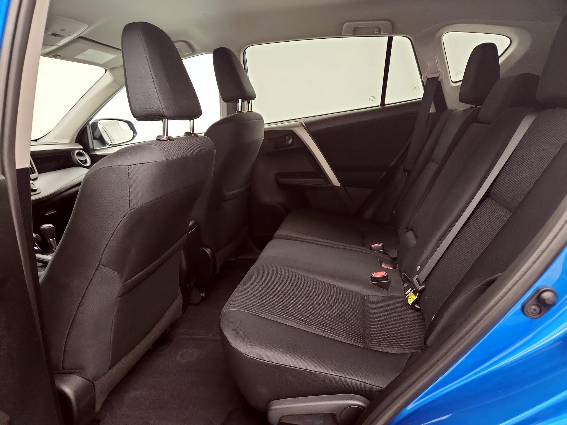 Thumbnail: 2016 Toyota RAV4 - 19