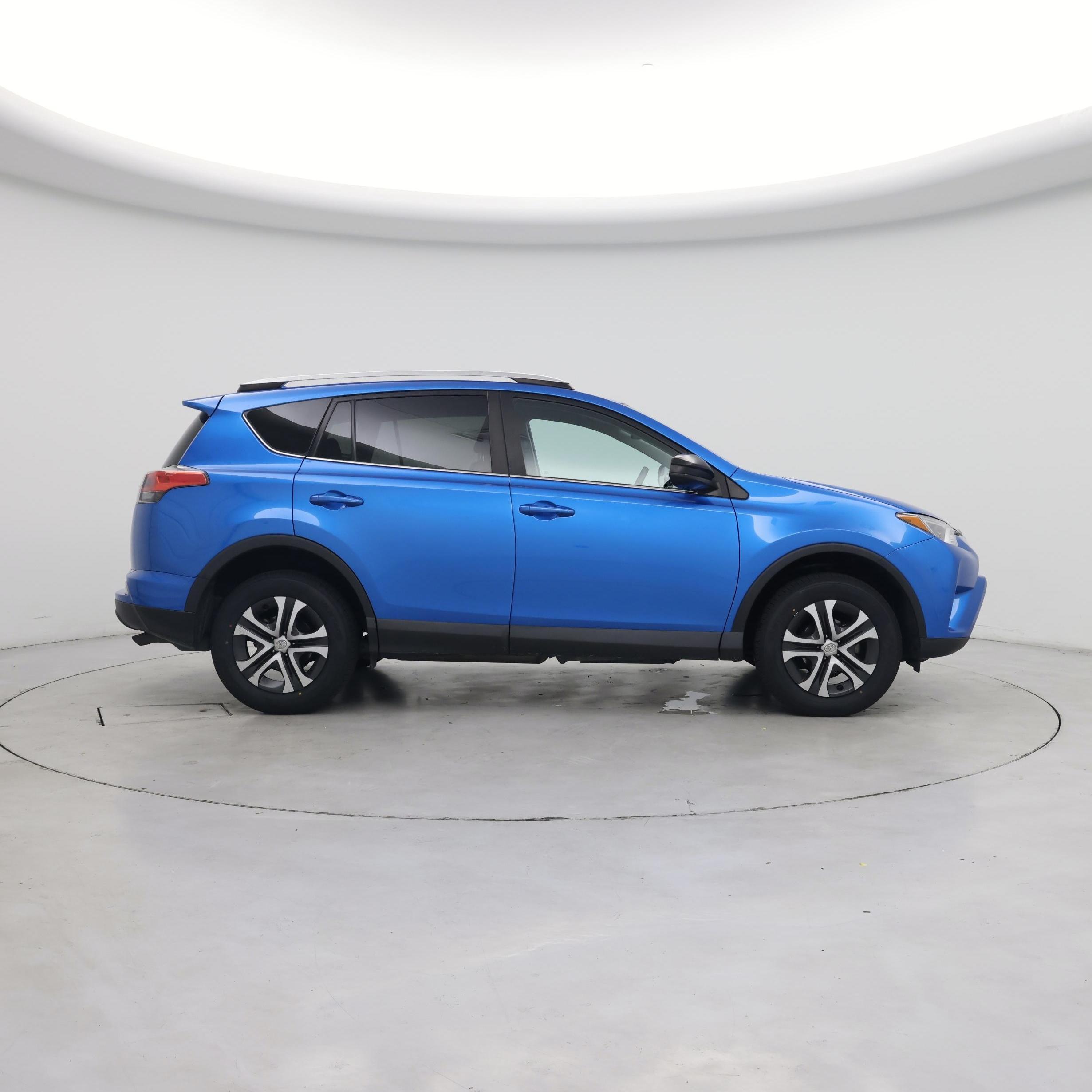 Thumbnail: 2016 Toyota RAV4 - 7