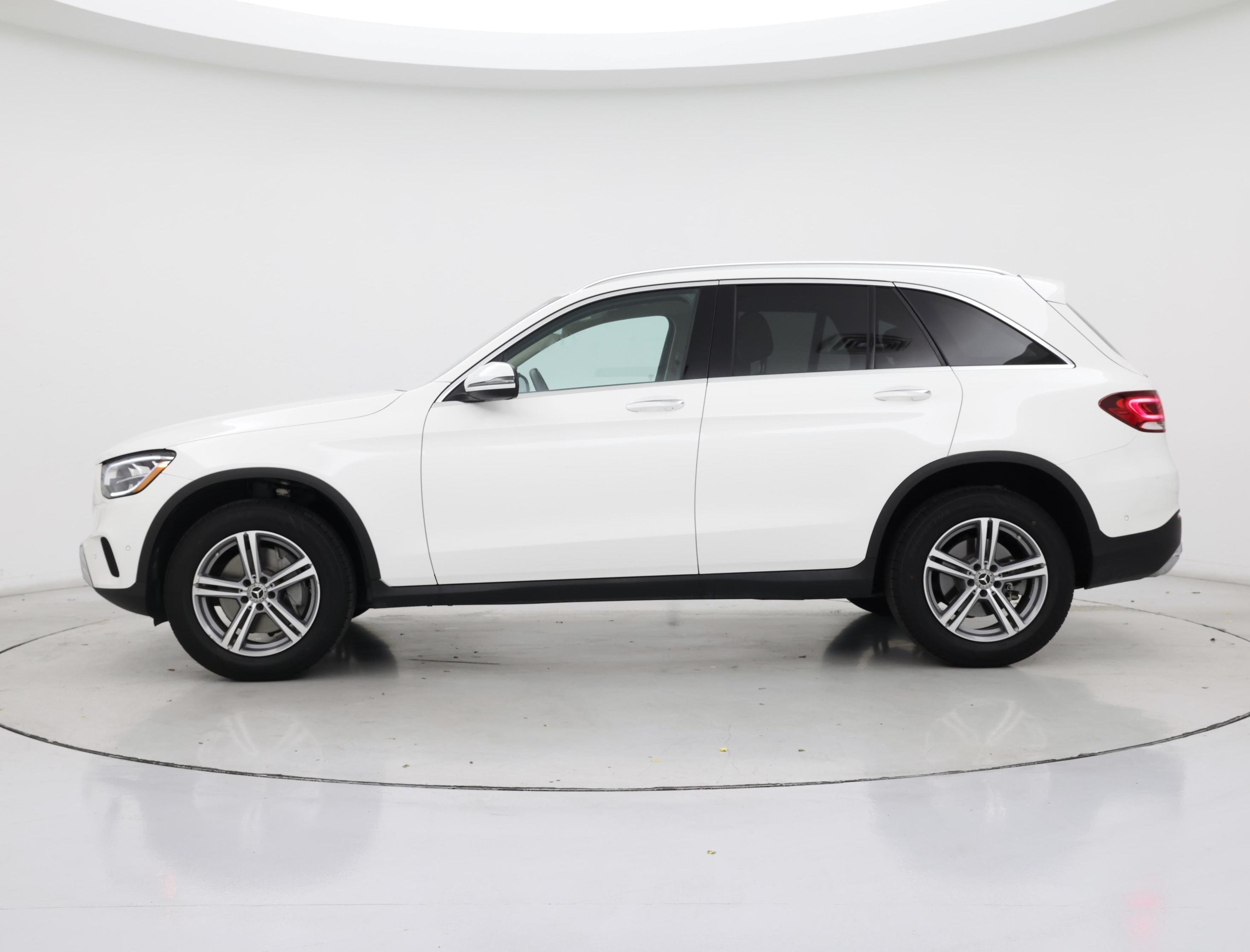 Thumbnail: 2022 Mercedes-Benz GLC - 3