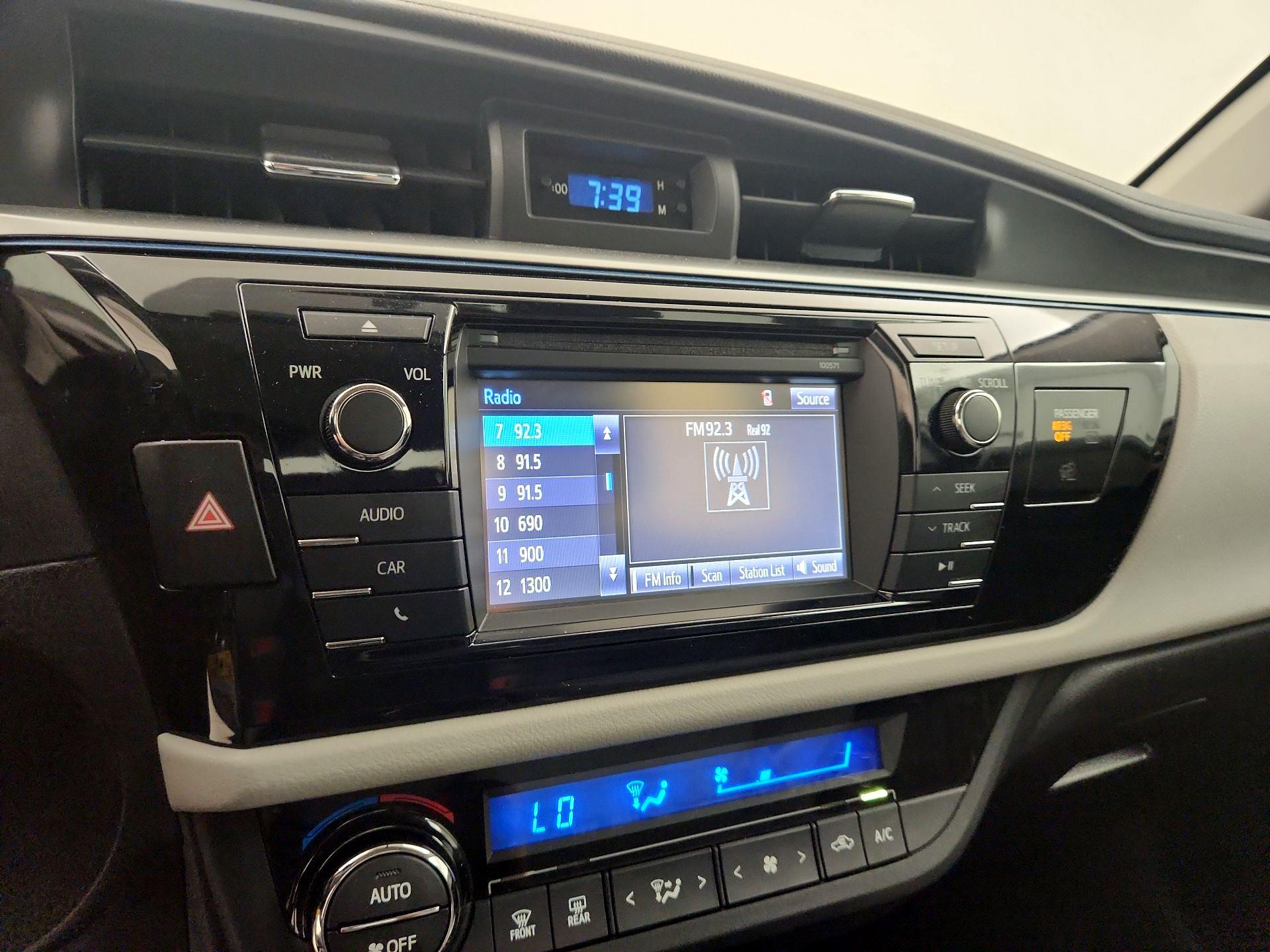 Thumbnail: 2016 Toyota Corolla - 15