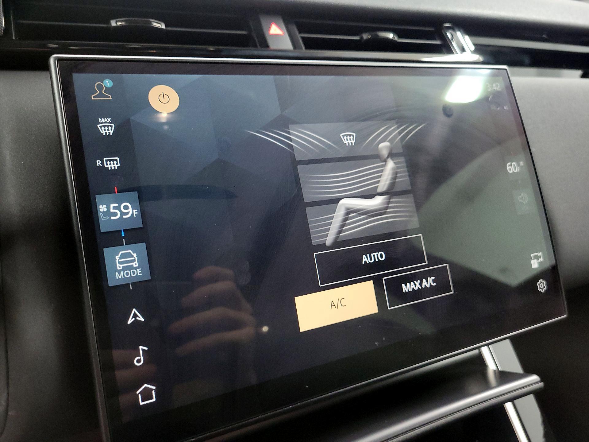 Thumbnail: 2024 Land Rover Range Rover Velar - 17