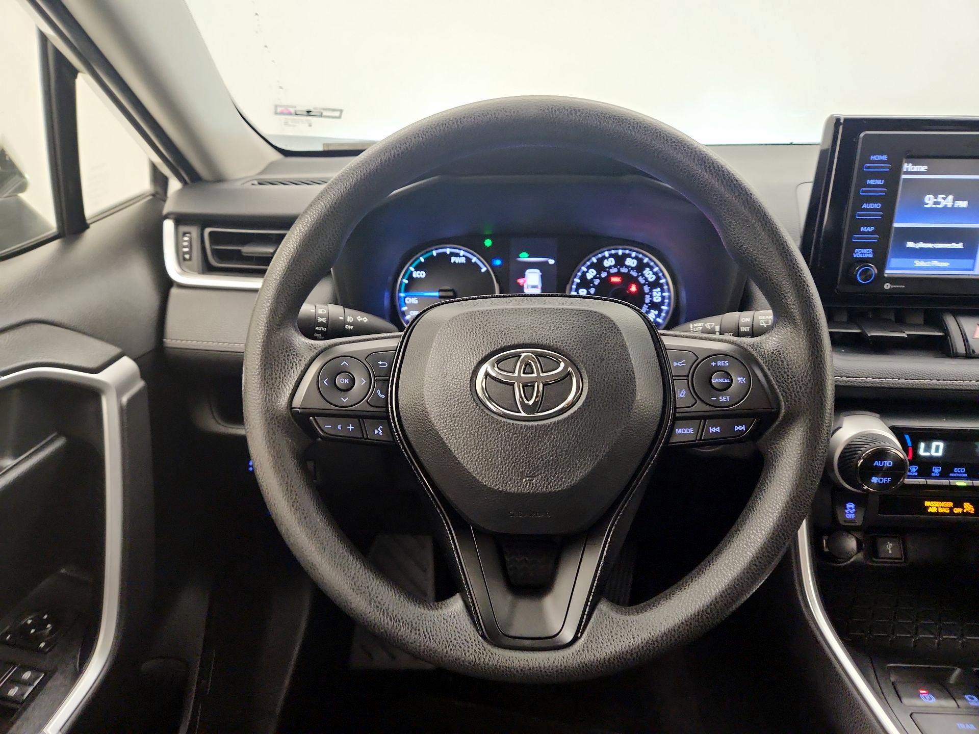 Thumbnail: 2020 Toyota RAV4 - 10