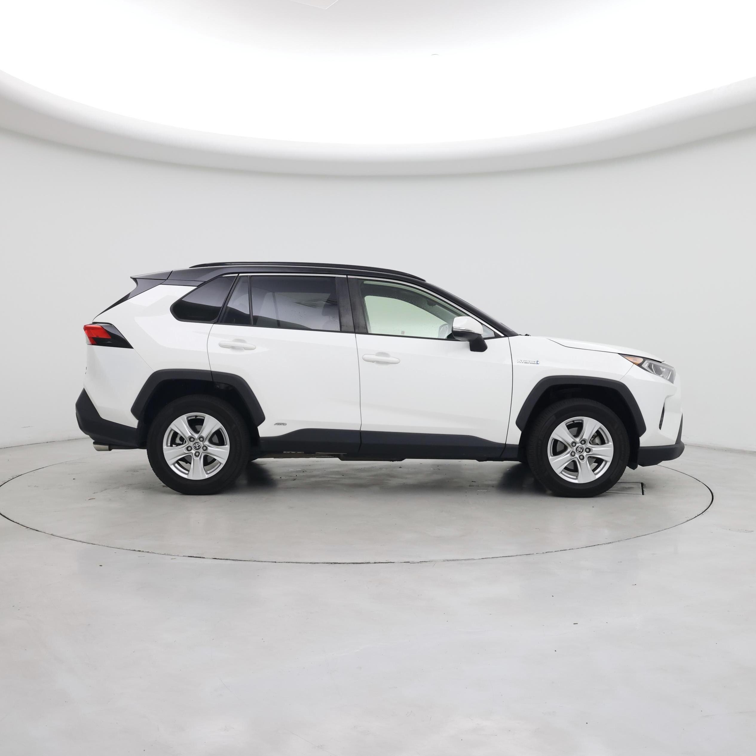 Thumbnail: 2020 Toyota RAV4 - 7