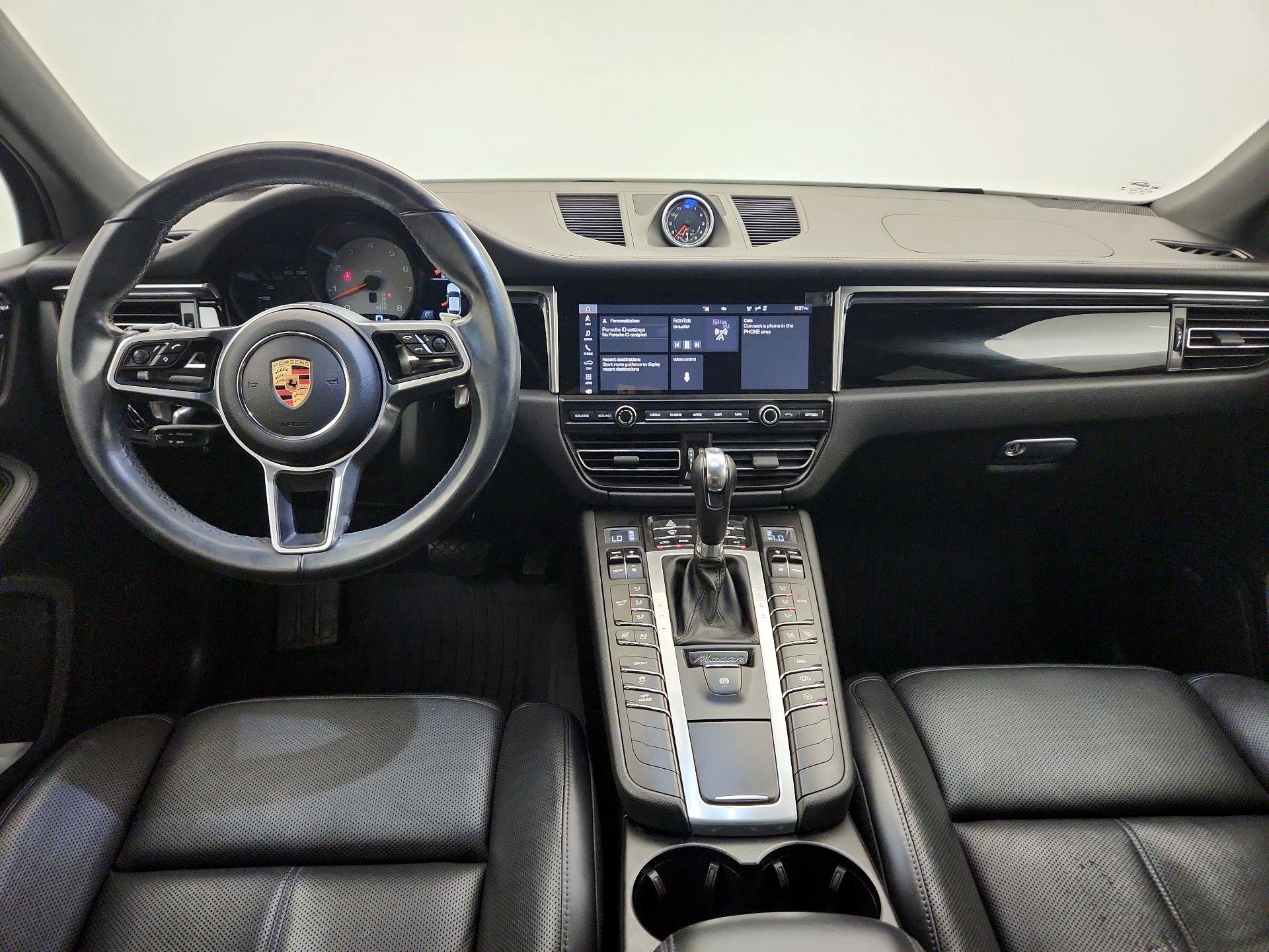 Thumbnail: 2021 Porsche Macan - 9
