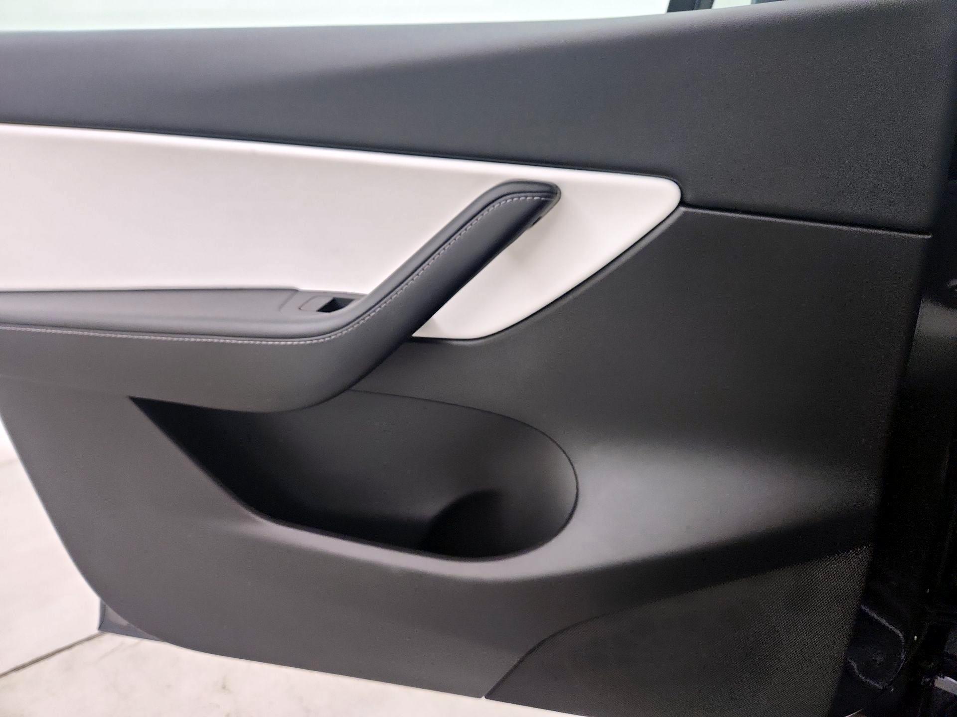 Thumbnail: 2021 Tesla Model Y - 12