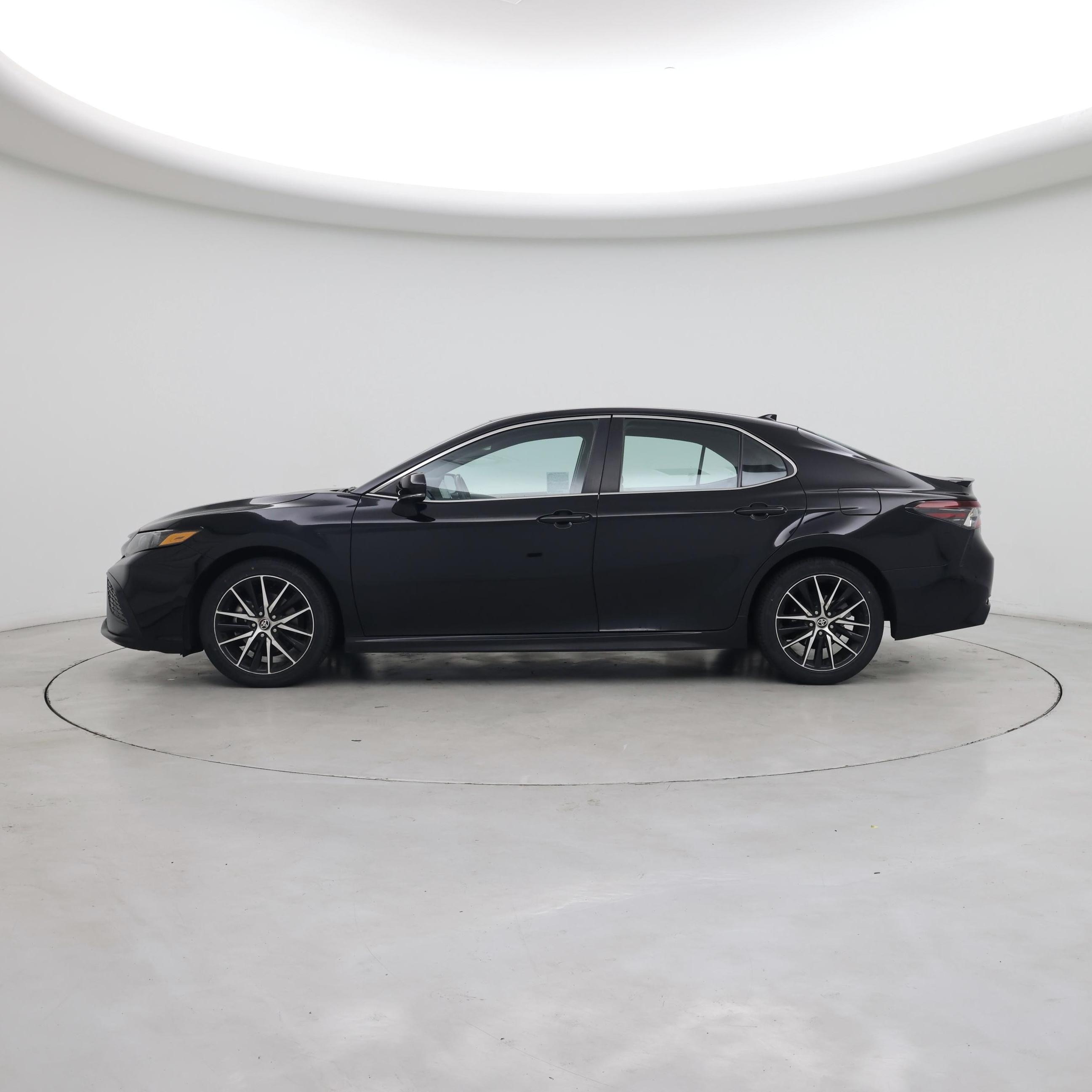 Thumbnail: 2024 Toyota Camry - 3