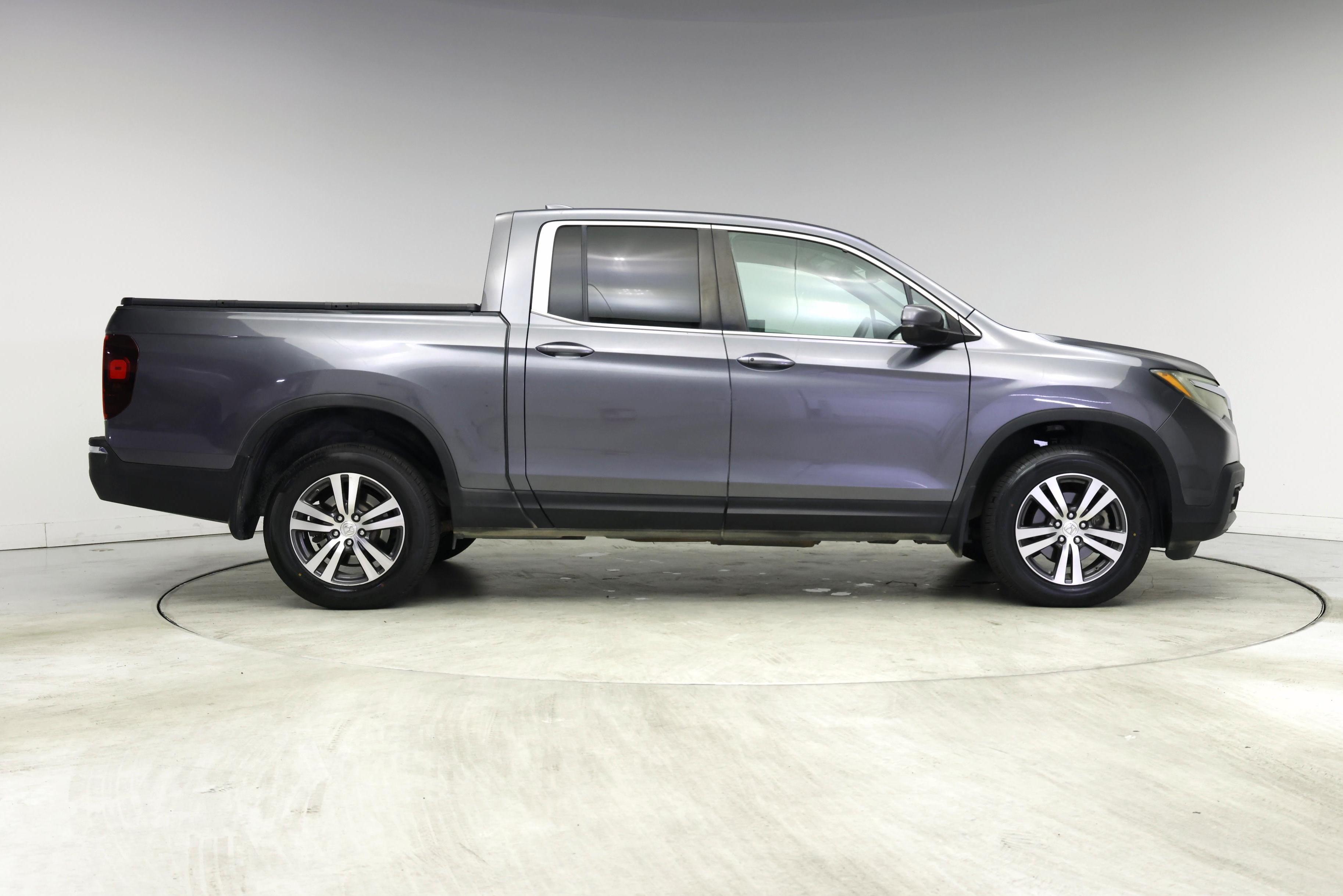 Thumbnail: 2017 Honda Ridgeline - 7