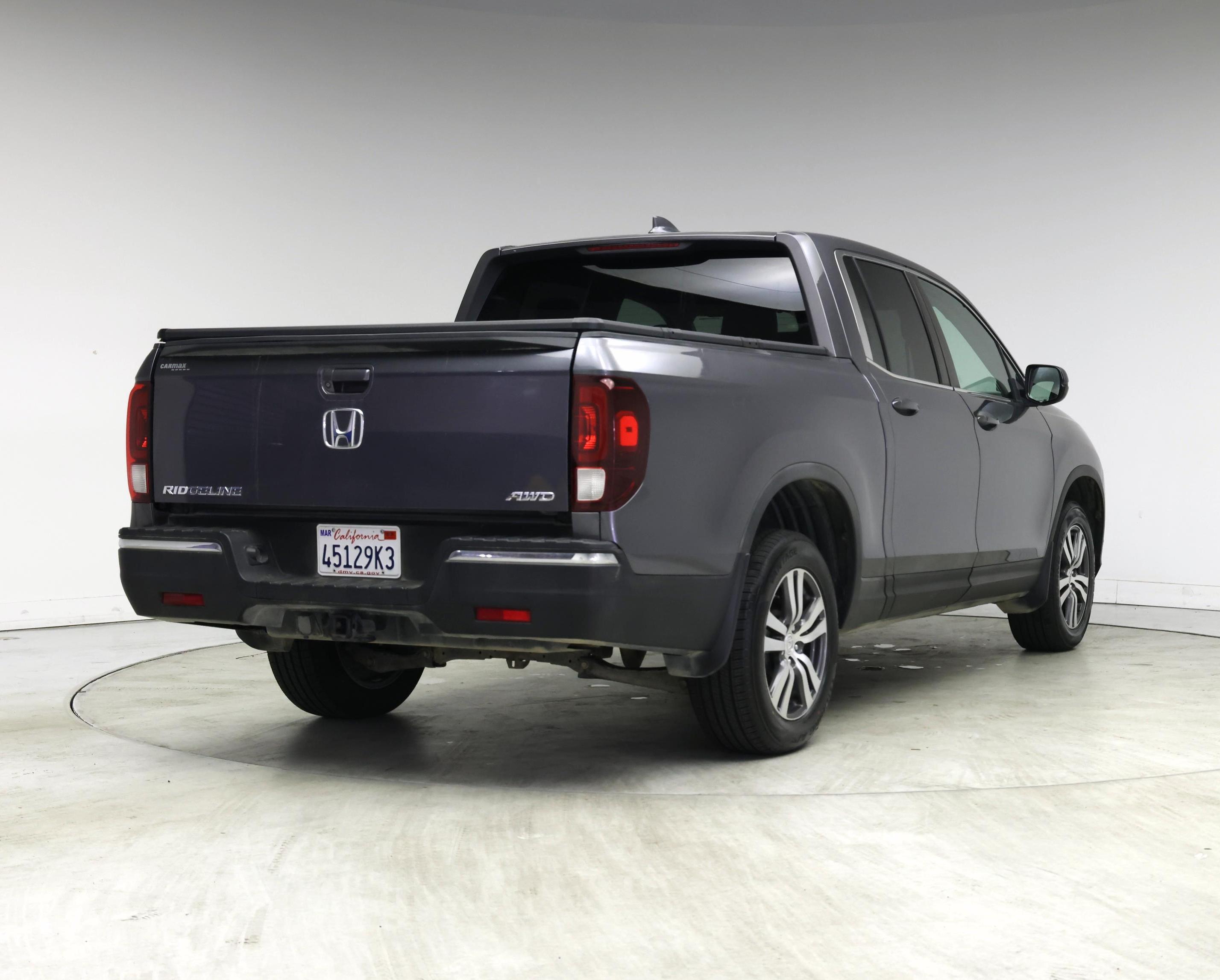 Thumbnail: 2017 Honda Ridgeline - 8