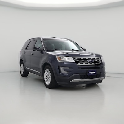Silver 2017 Ford Explorer XLT