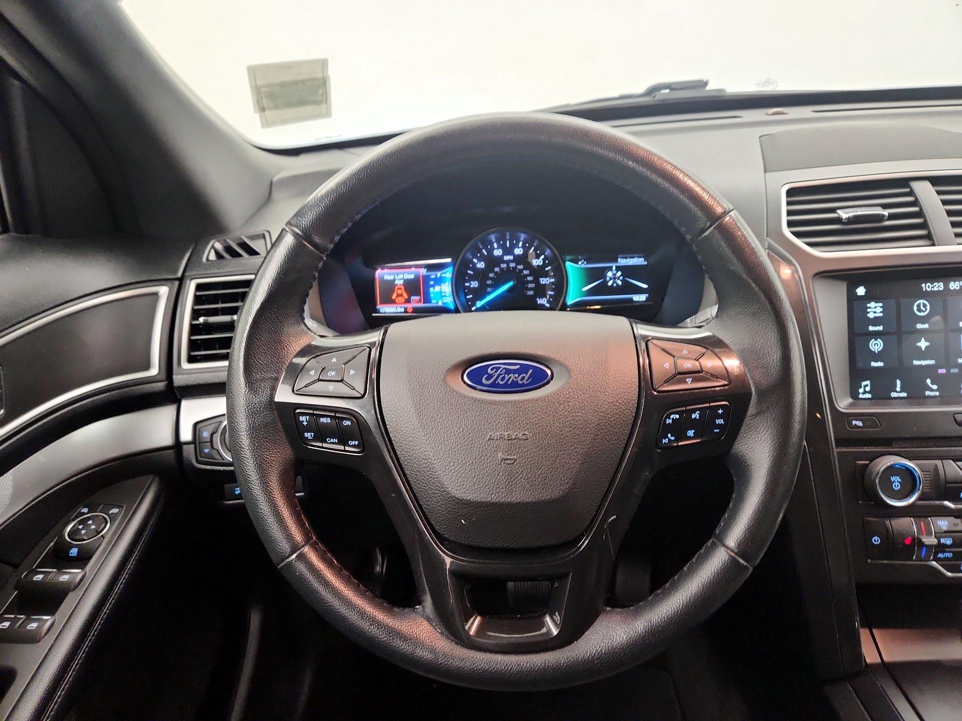 Thumbnail: 2017 Ford Explorer - 10
