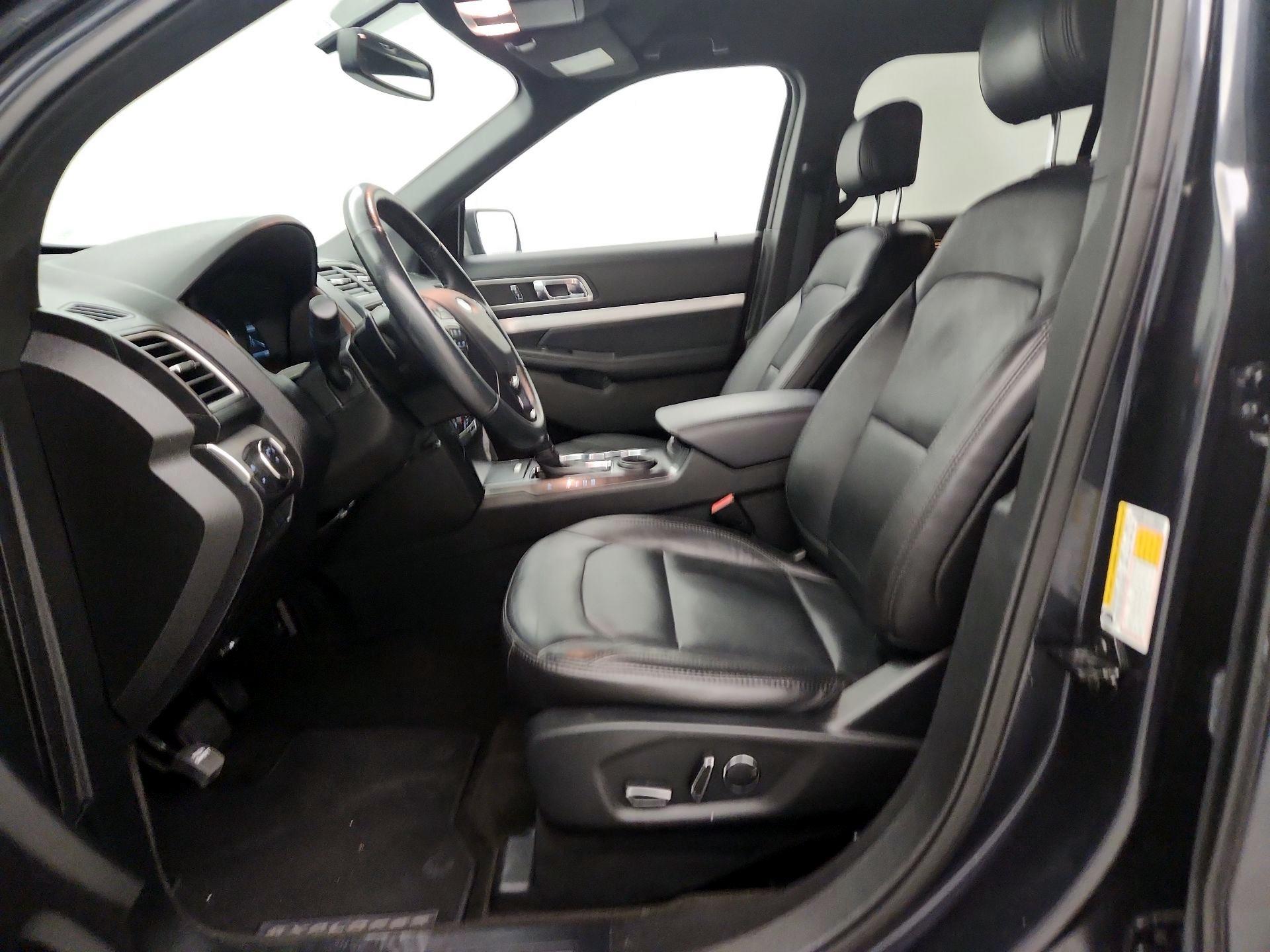 Thumbnail: 2017 Ford Explorer - 11