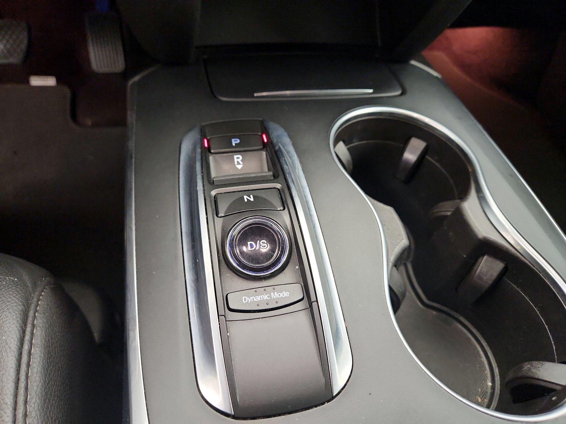 Thumbnail: 2017 Acura MDX - 18