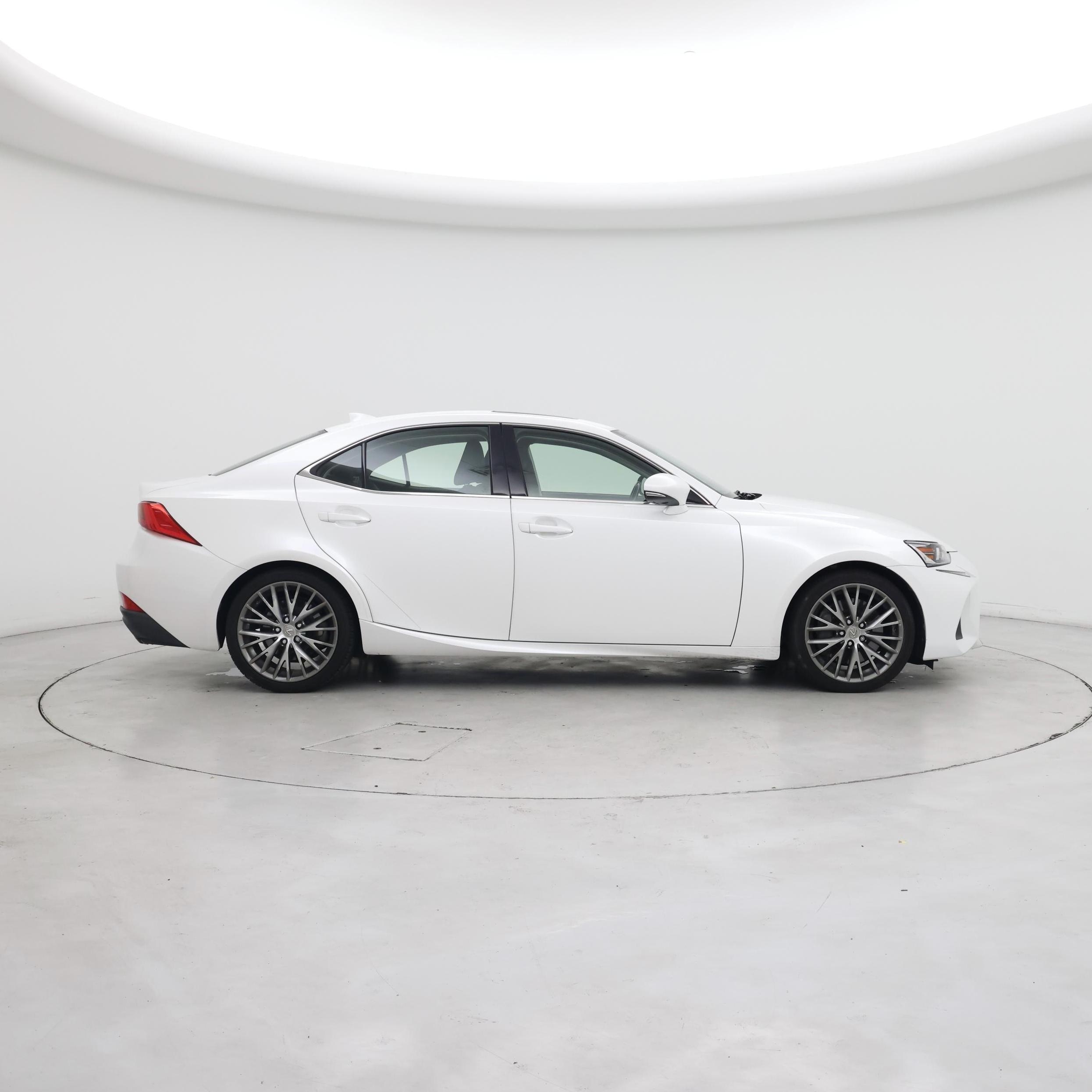 Thumbnail: 2017 Lexus IS - 7