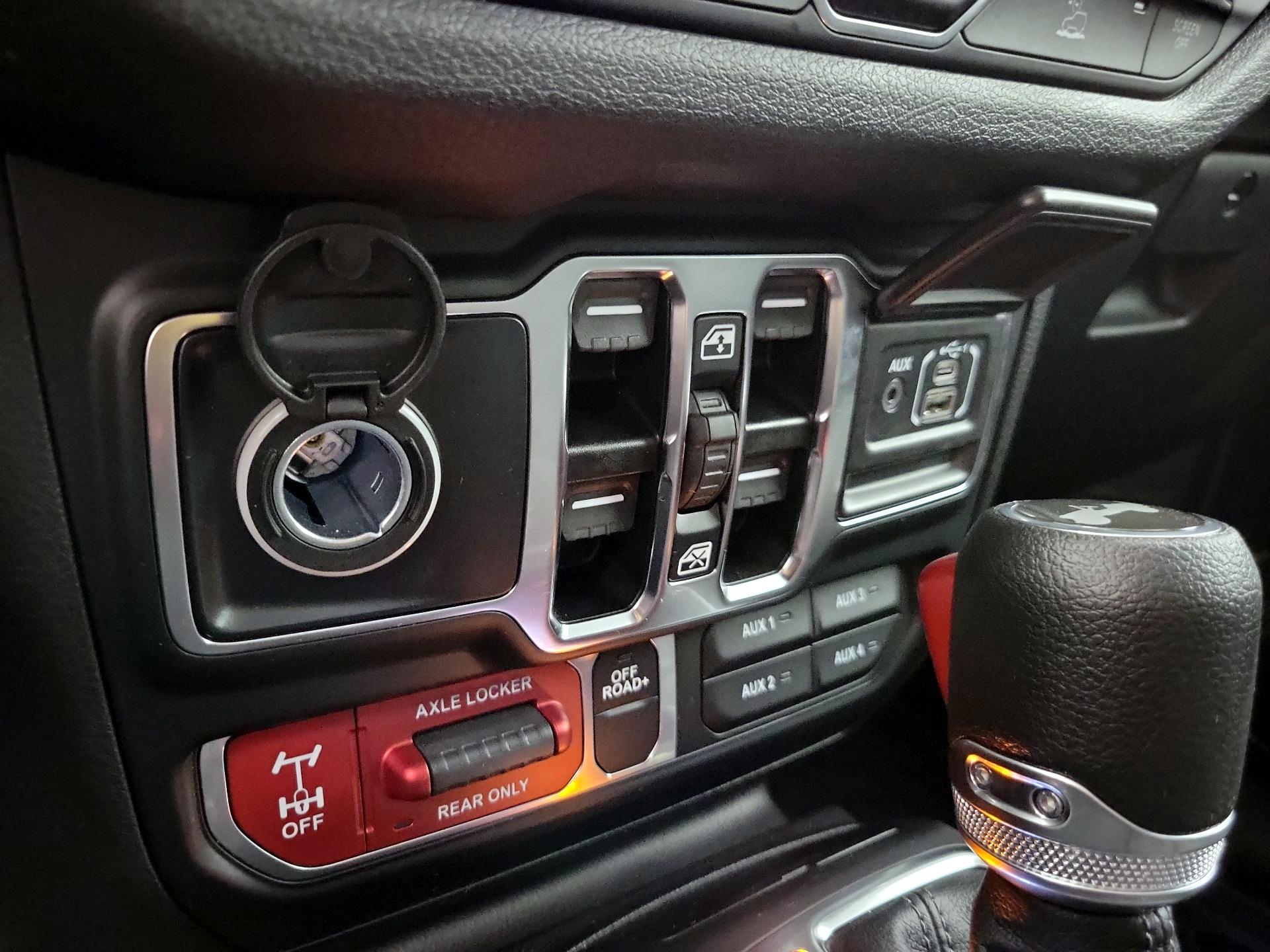 Thumbnail: 2024 Jeep Wrangler - 18