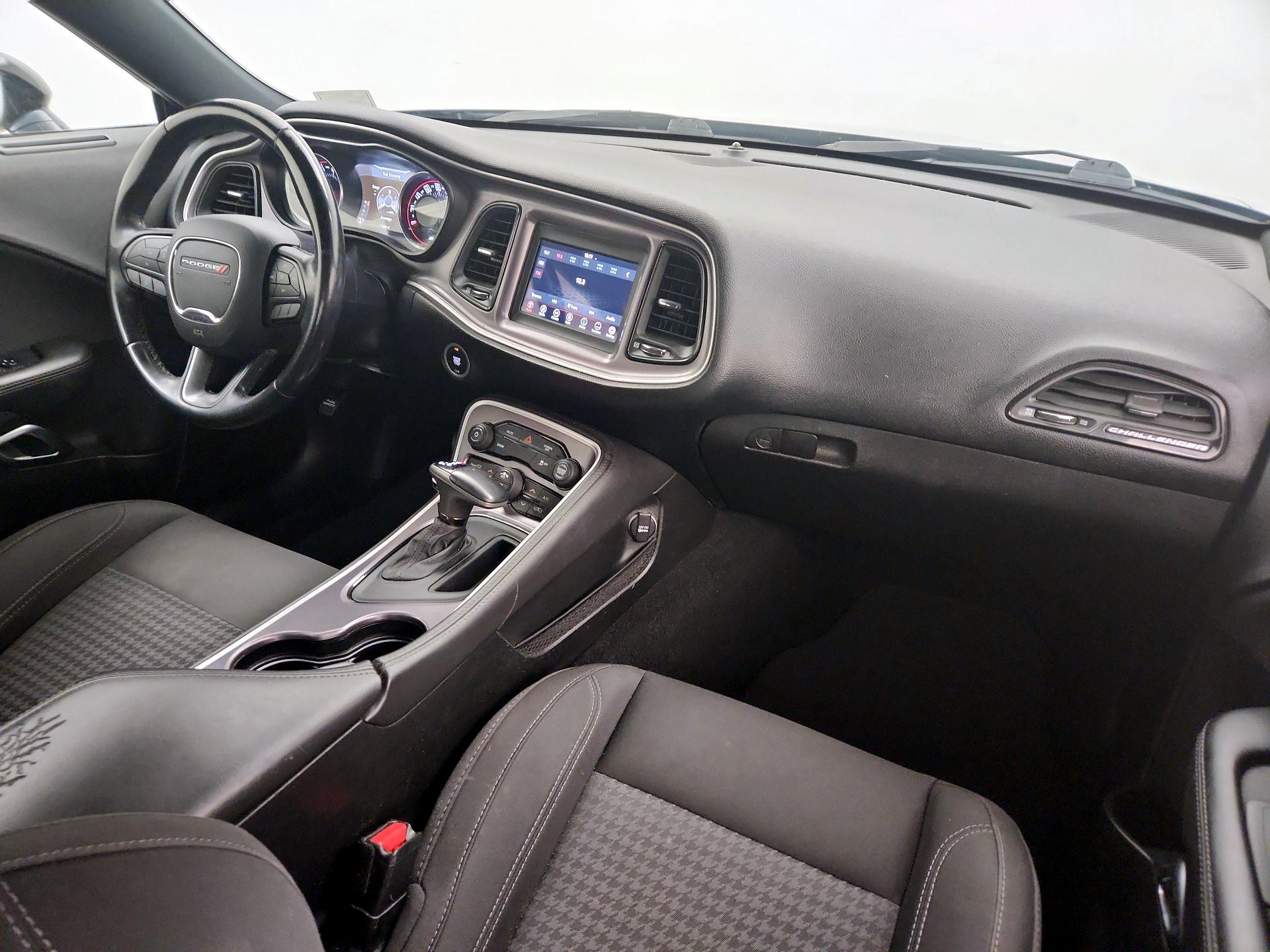 Thumbnail: 2019 Dodge Challenger - 9