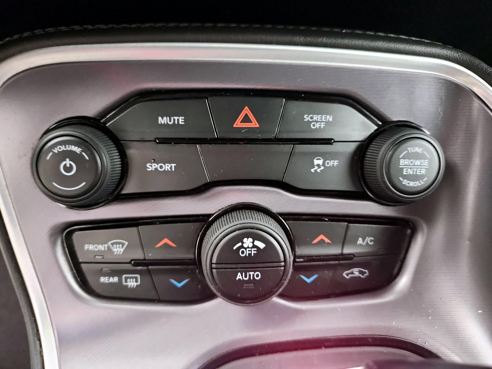 Thumbnail: 2019 Dodge Challenger - 16