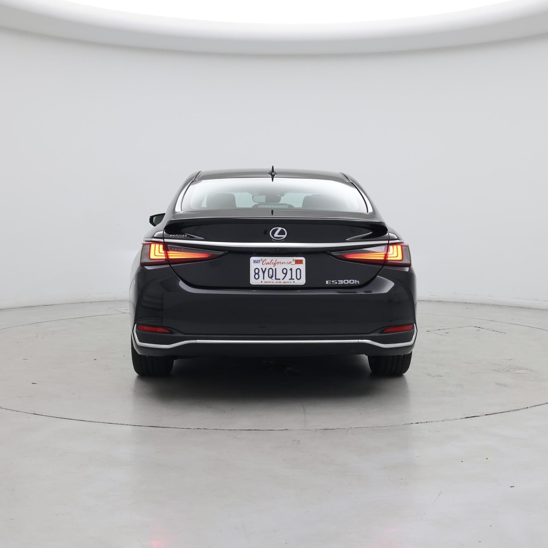 Thumbnail: 2021 Lexus ES - 6