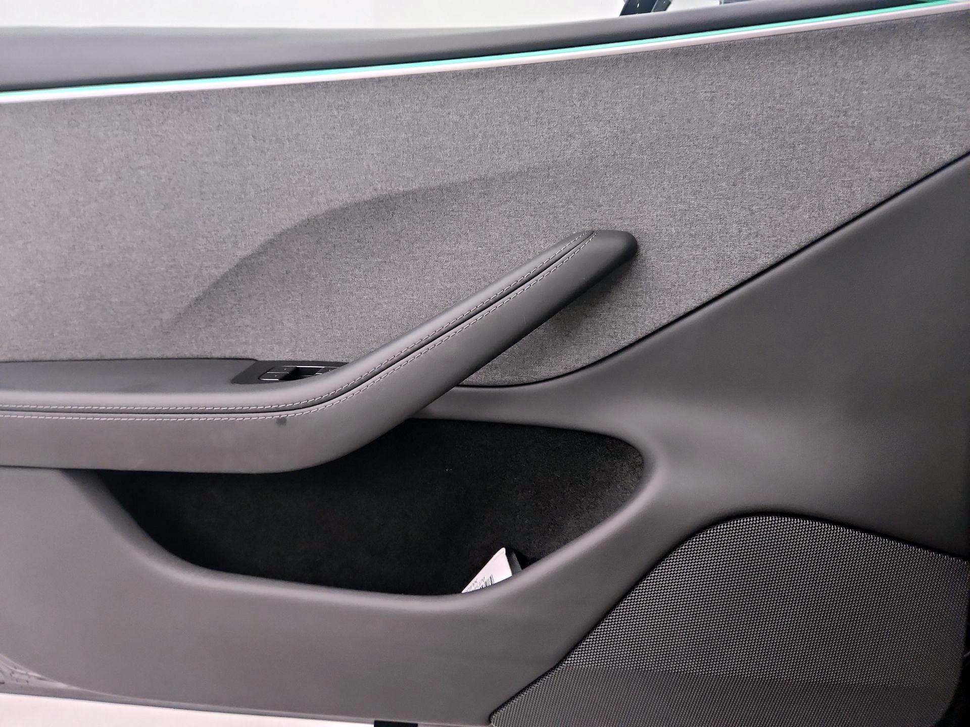 Thumbnail: 2024 Tesla Model 3 - 12