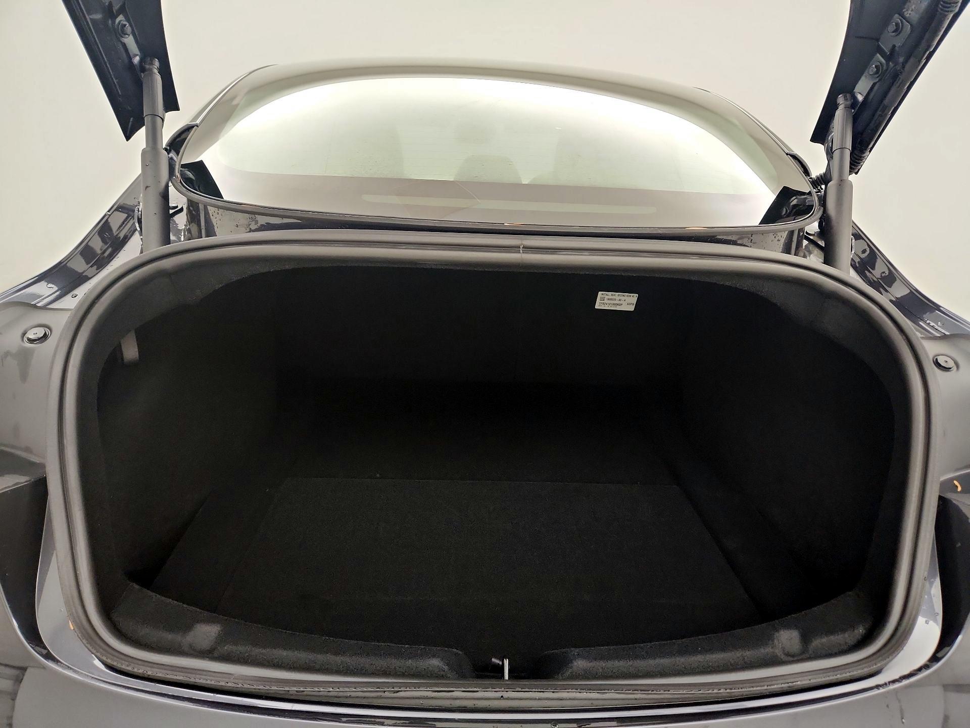 Thumbnail: 2024 Tesla Model 3 - 19