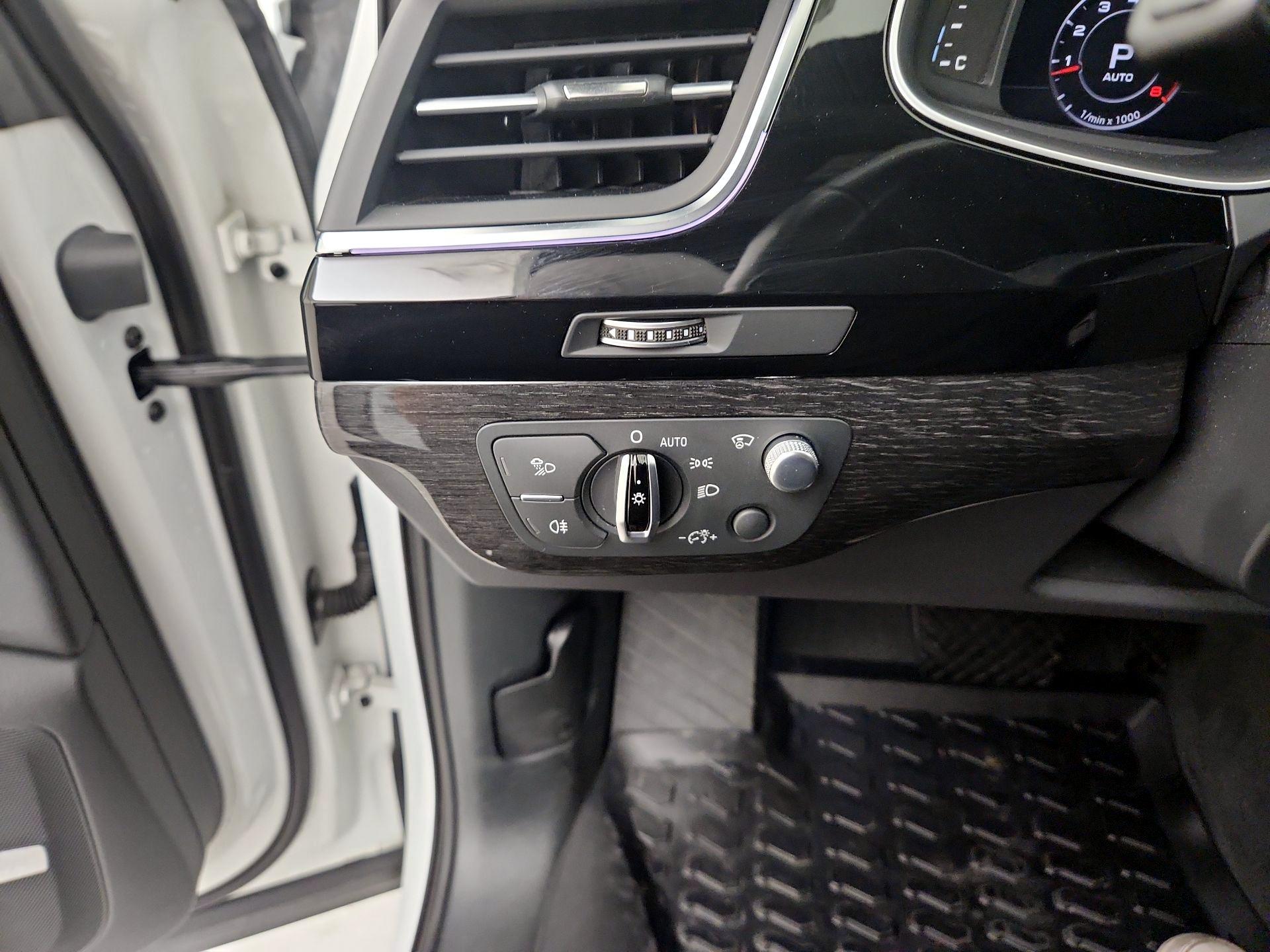 Thumbnail: 2017 Audi Q7 - 13