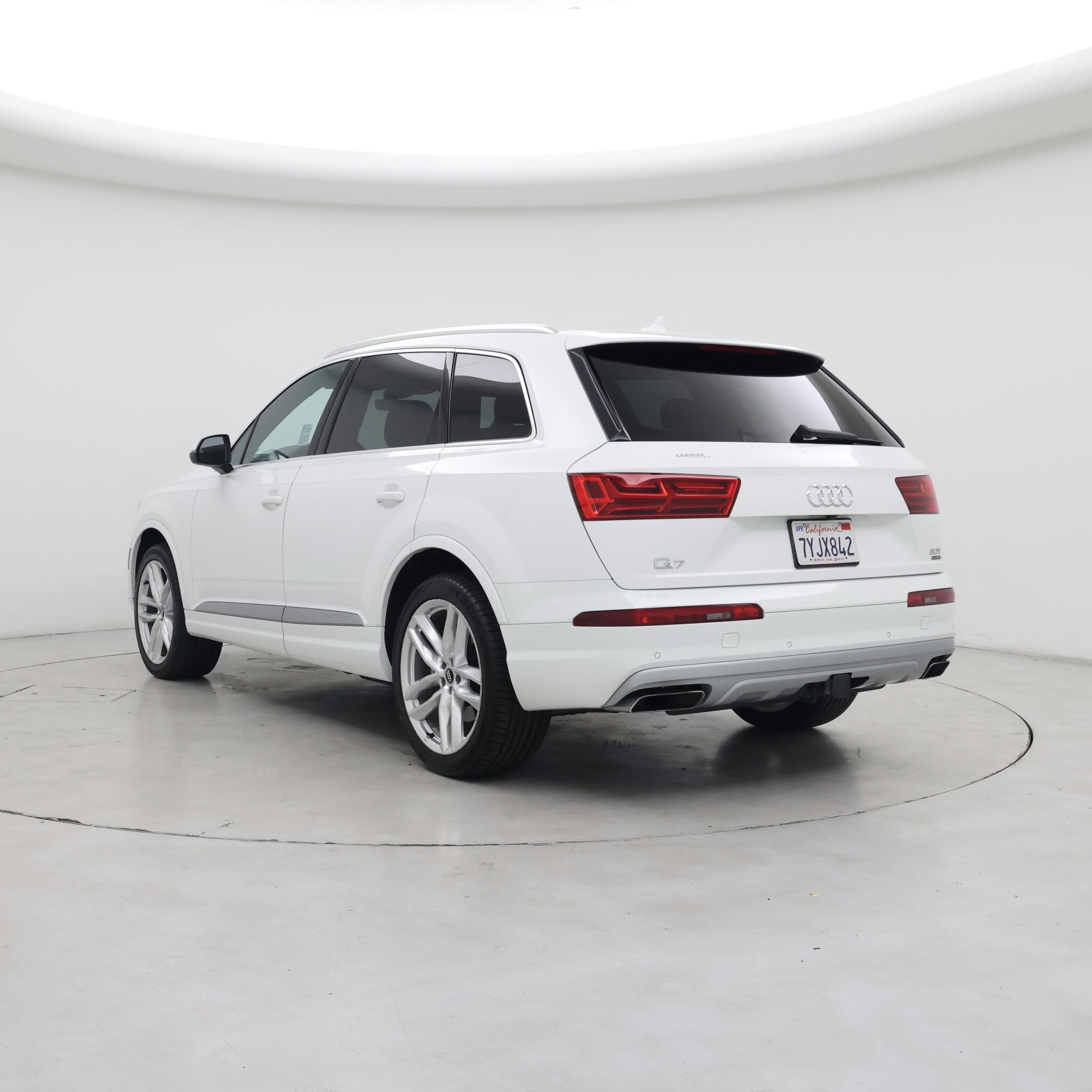 Thumbnail: 2017 Audi Q7 - 2