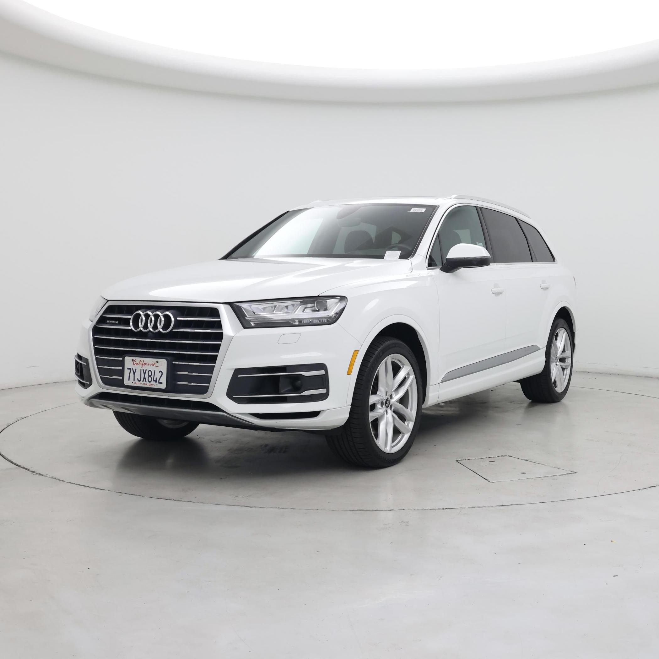 Thumbnail: 2017 Audi Q7 - 4